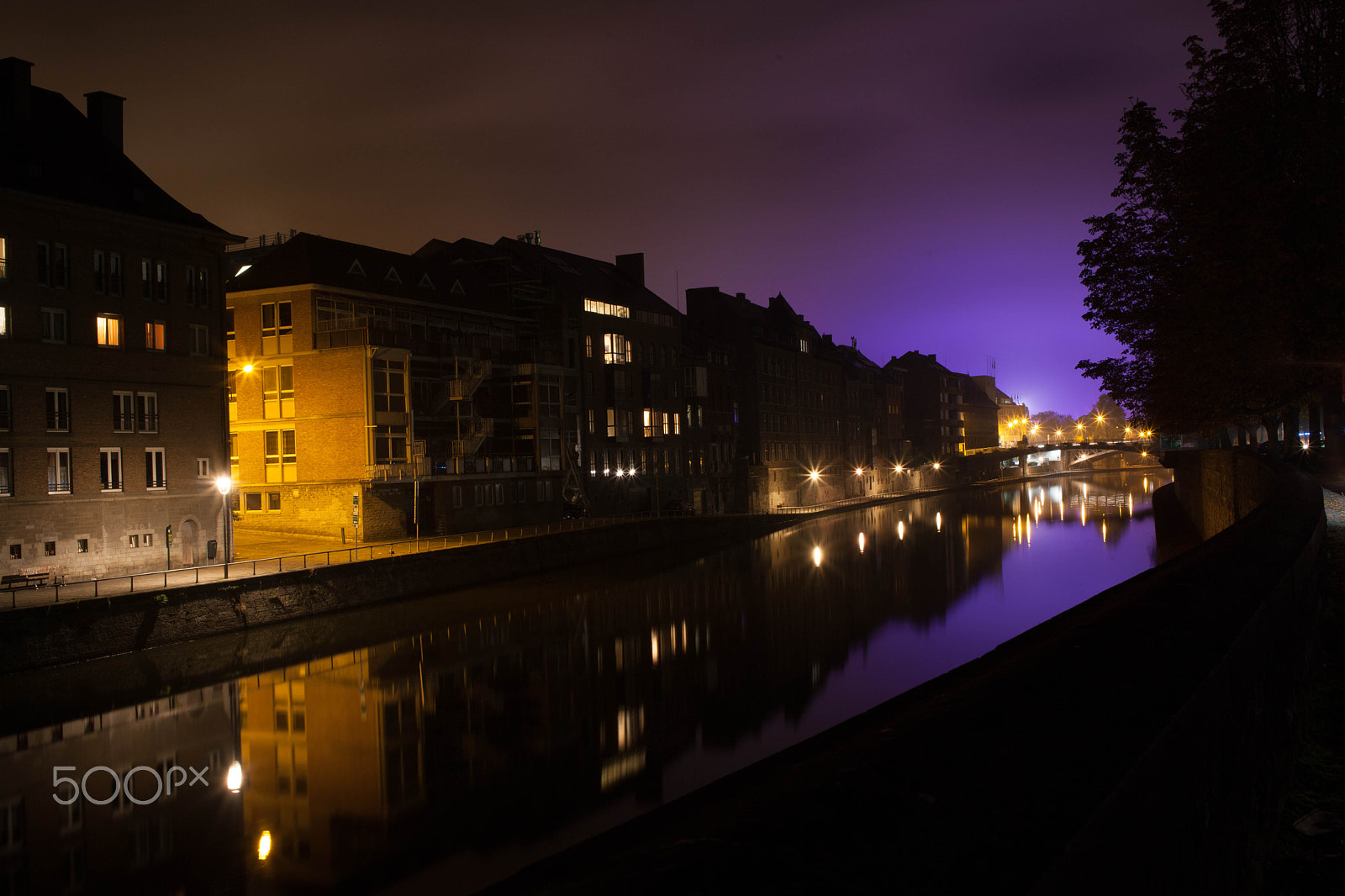 Canon EOS 5D Mark II + Canon EF 35mm F2 sample photo. Enjoy the silence photography