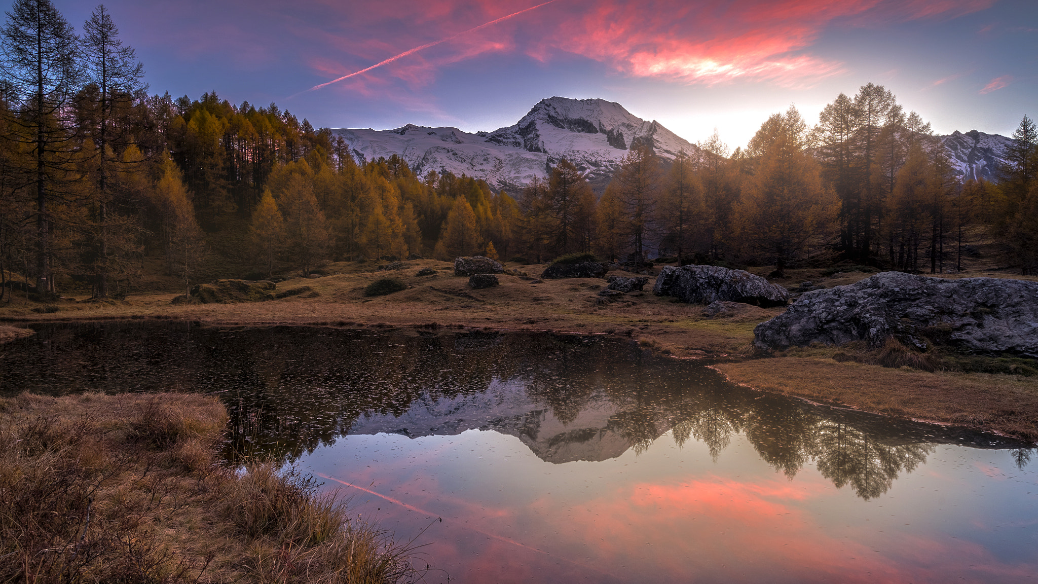 Sony a7S + Sony Vario-Tessar T* FE 16-35mm F4 ZA OSS sample photo. Autumn reflections photography