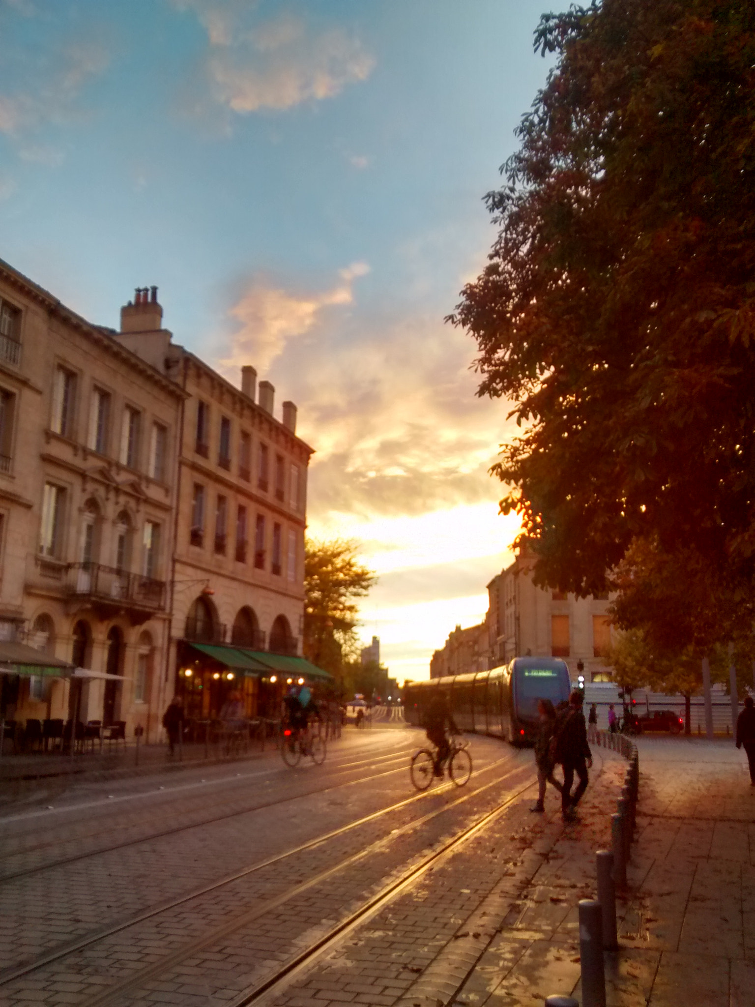 Motorola Moto G with 4G LTE (1st Gen) sample photo. Bordeaux photography
