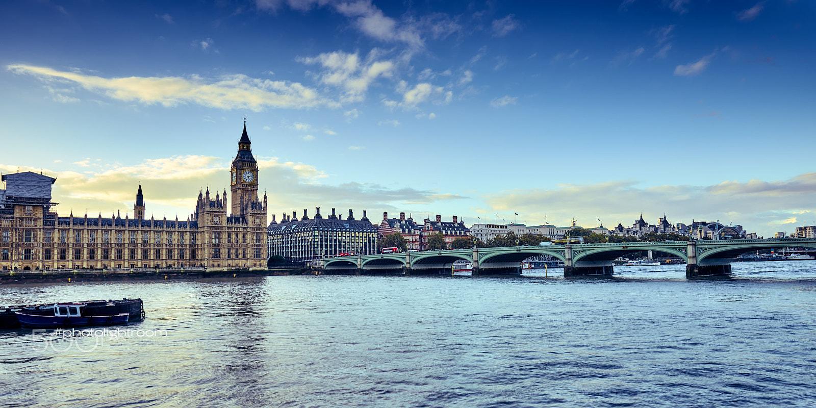 Phase One IQ250 sample photo. London parliament photography