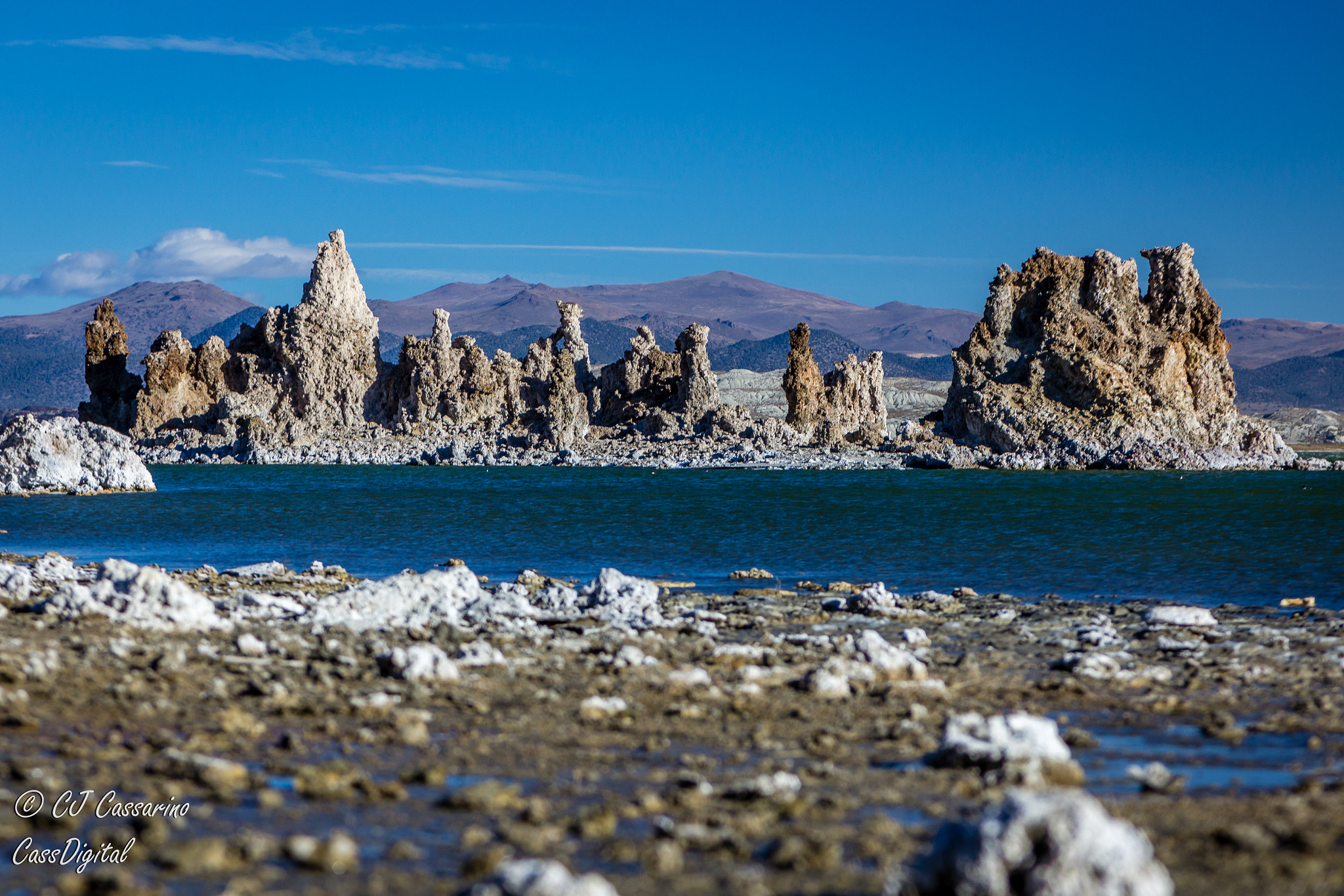 Canon EOS 600D (Rebel EOS T3i / EOS Kiss X5) + Canon EF 28-135mm F3.5-5.6 IS USM sample photo. Mono lake in the morning photography