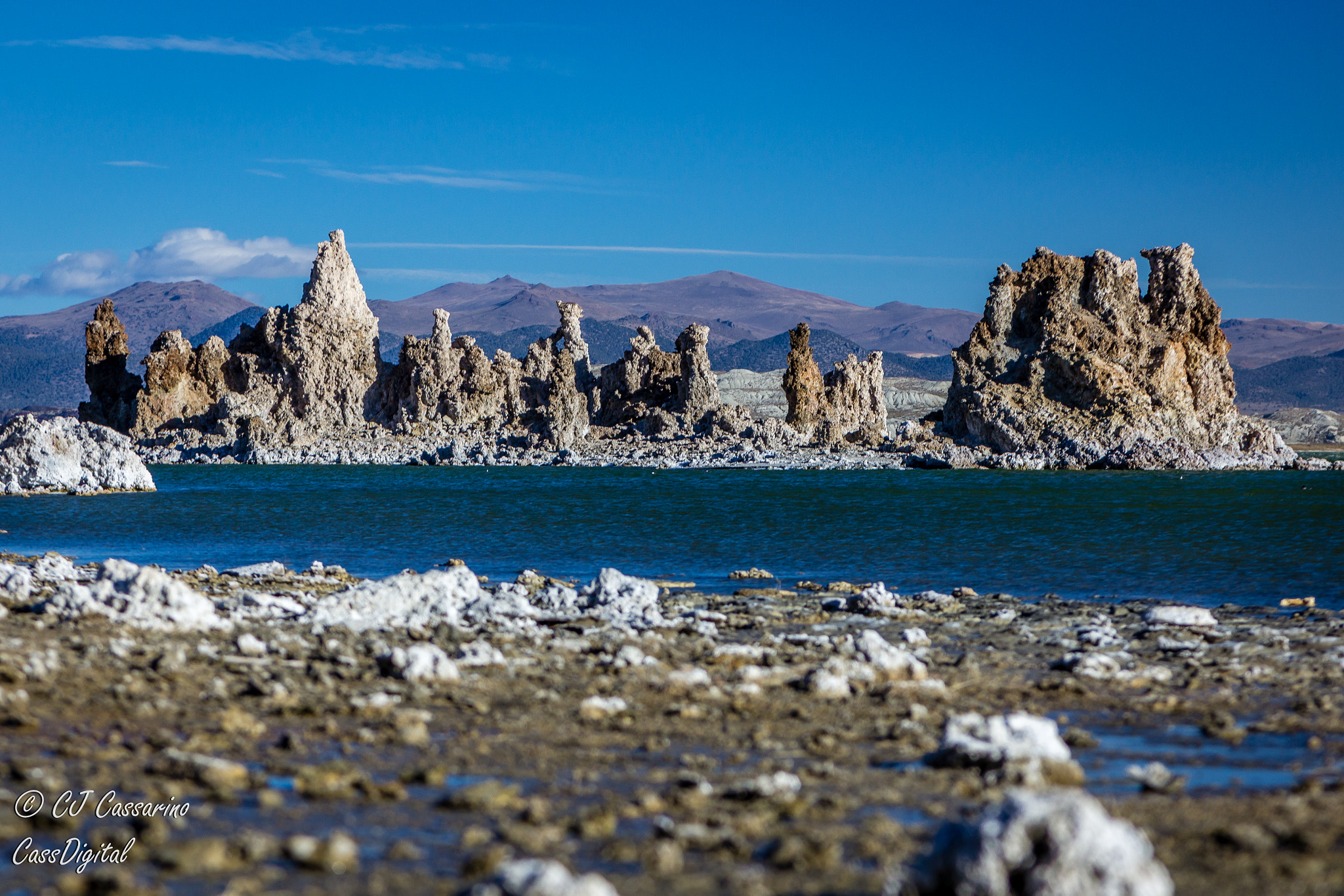 Canon EF 28-135mm F3.5-5.6 IS USM sample photo. Mono lake in the morning photography