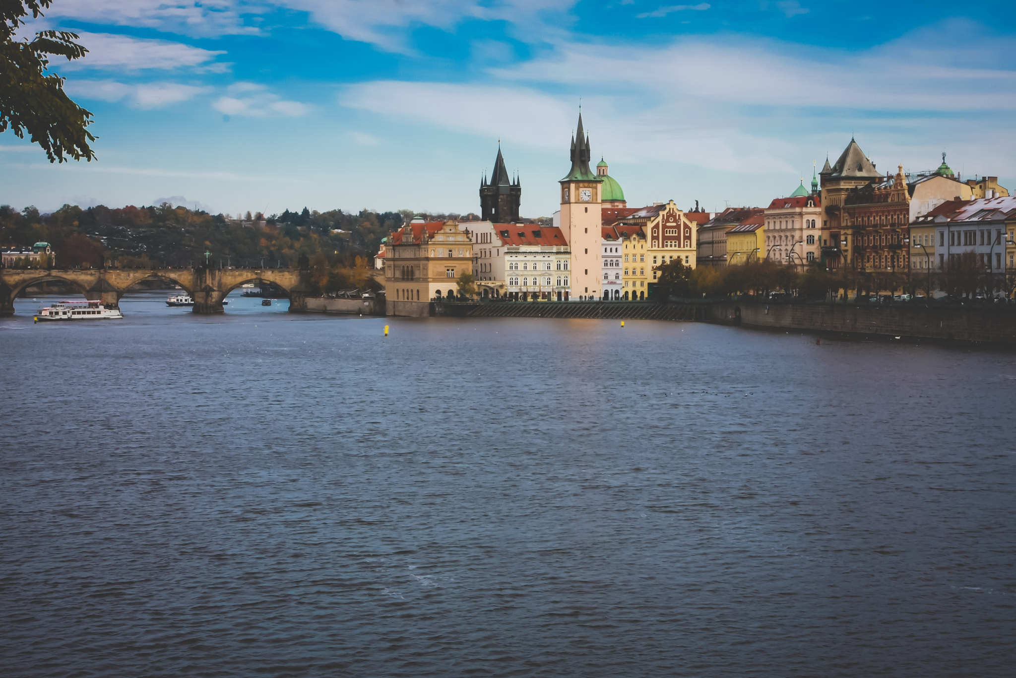 Canon EOS 40D + Canon EF 17-40mm F4L USM sample photo. Praha, czech republic photography