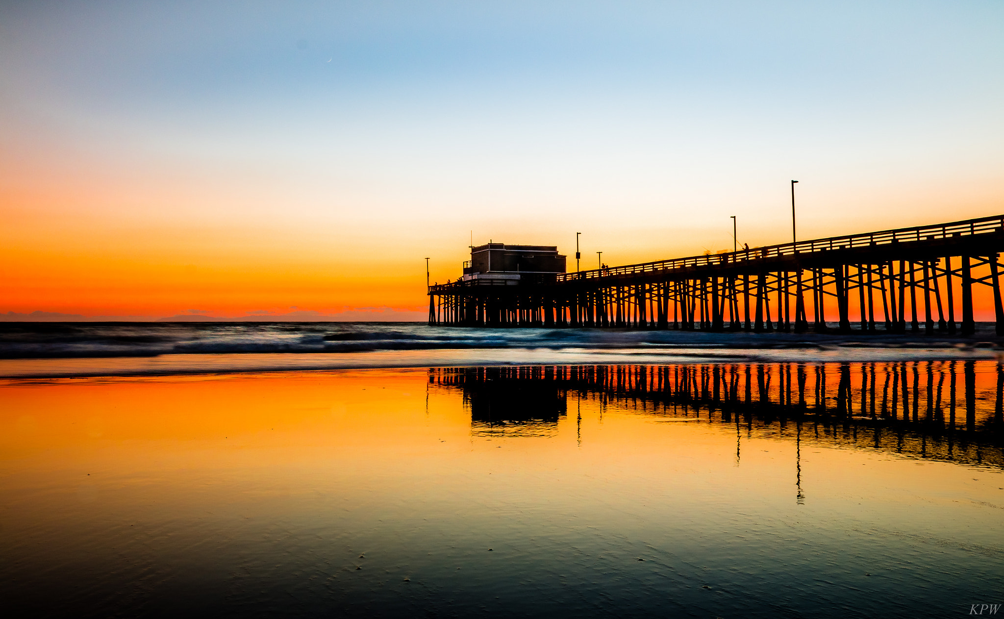 Canon EOS 70D + Canon EF 20mm F2.8 USM sample photo. Sunset newport beach photography