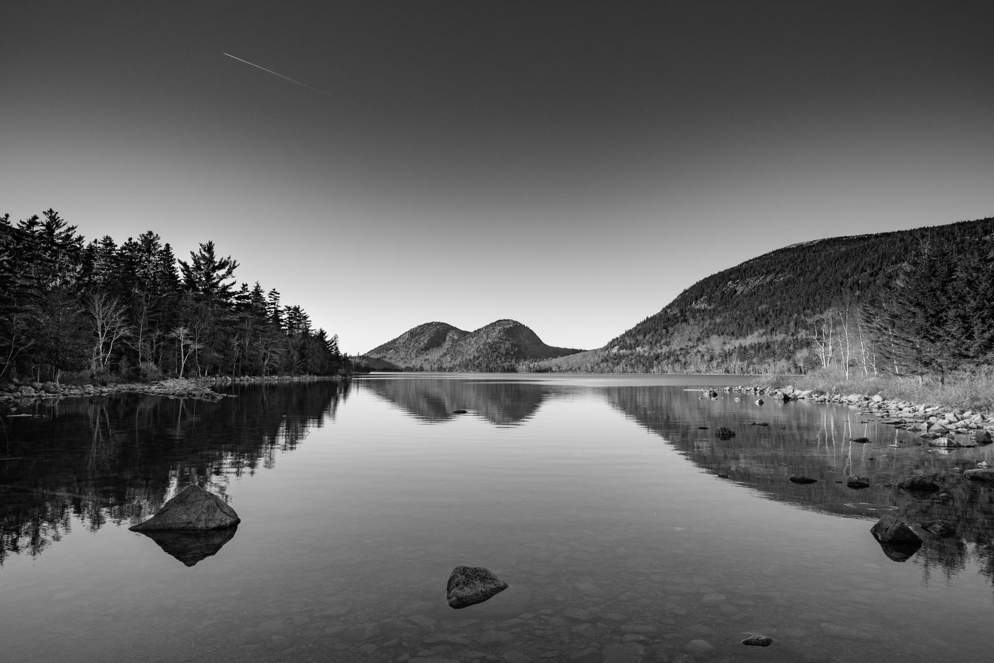 Nikon AF Nikkor 24mm F2.8D sample photo. Jordan pond photography