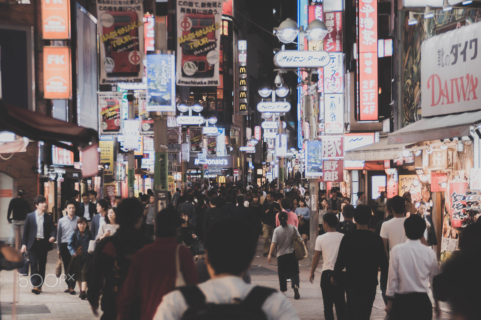 Canon EOS 600D (Rebel EOS T3i / EOS Kiss X5) sample photo. Shibuya urban photography