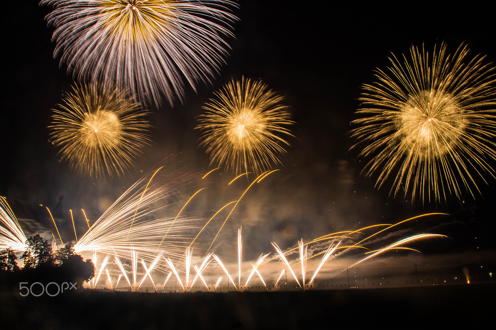 Canon EOS 600D (Rebel EOS T3i / EOS Kiss X5) sample photo. Firework narita 2016 photography