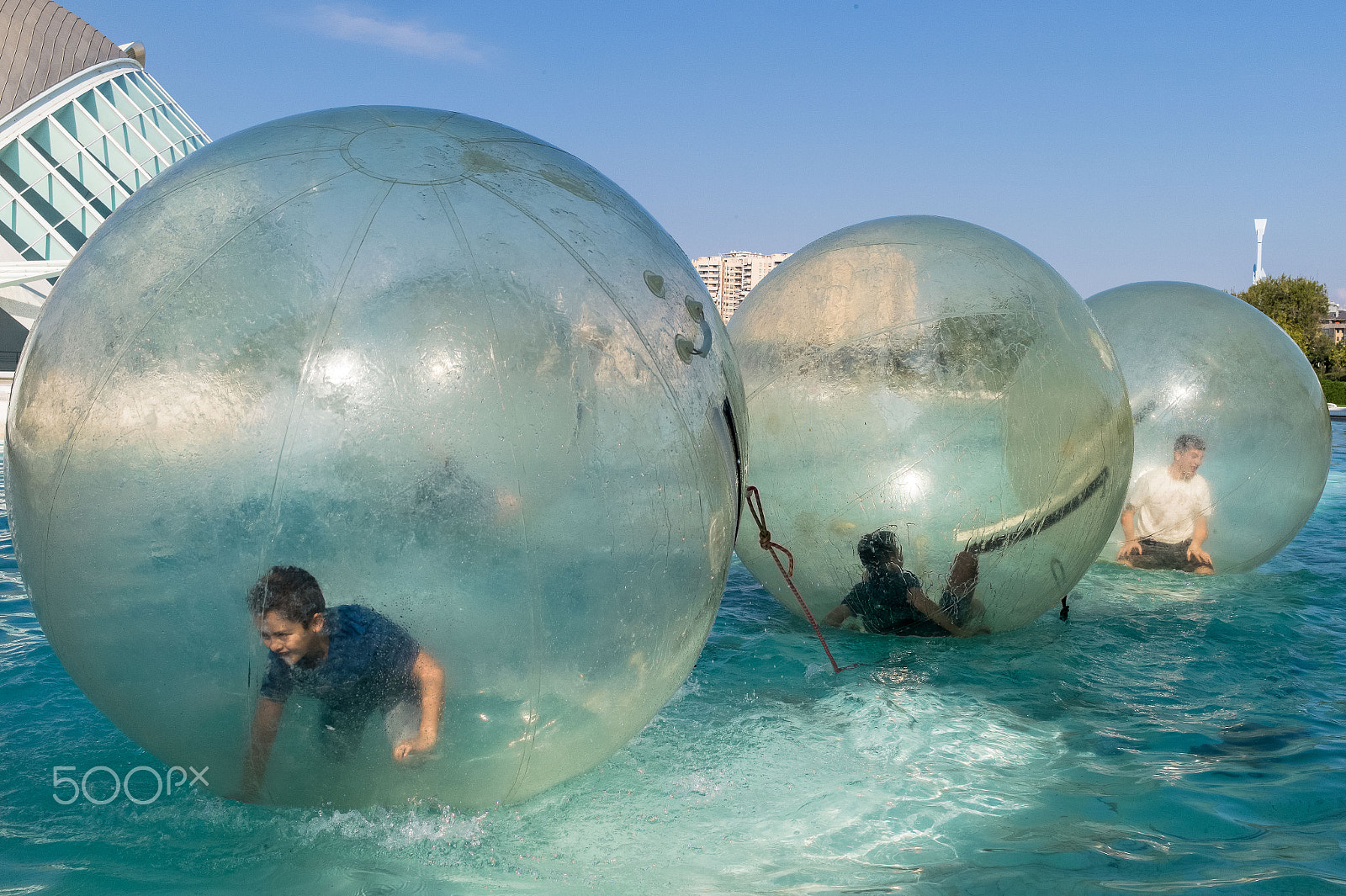 Leica M9 + Leica Summilux-M 35mm F1.4 ASPH sample photo. Living in a bubble... photography