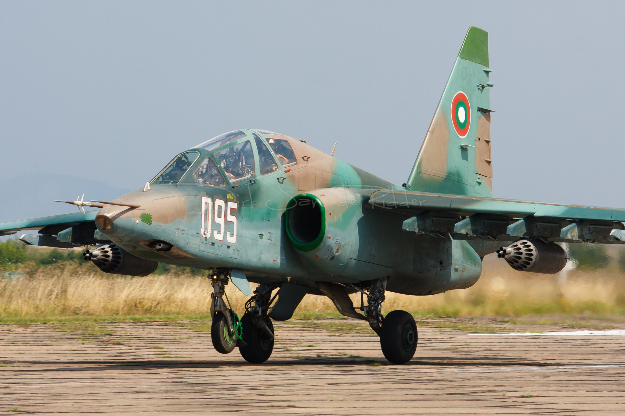 Canon EF 70-200mm F2.8L USM sample photo. Bulgarian air force su-25ubk frogfoot 095 photography