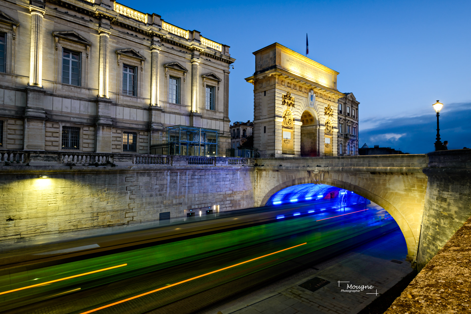 Nikon AF-S Nikkor 17-35mm F2.8D ED-IF sample photo. Montpellier by night photography
