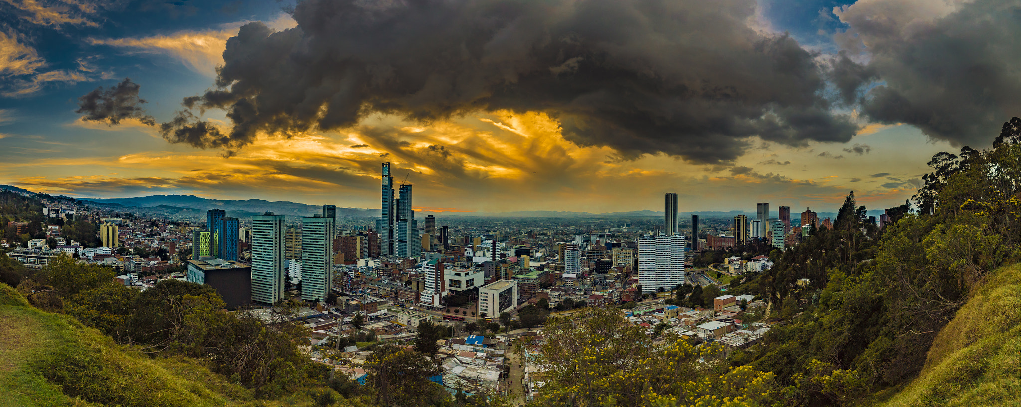 Sony a7S sample photo. Bogota sunset photography