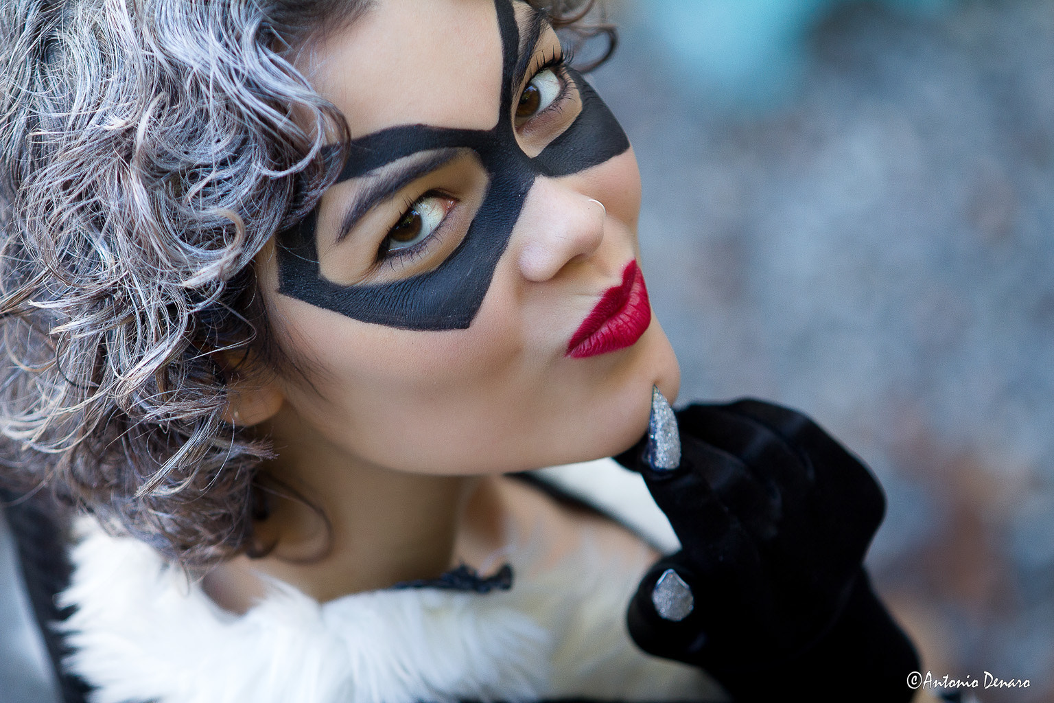 Canon EF 70-200mm F2.8L USM sample photo. Catwoman photography