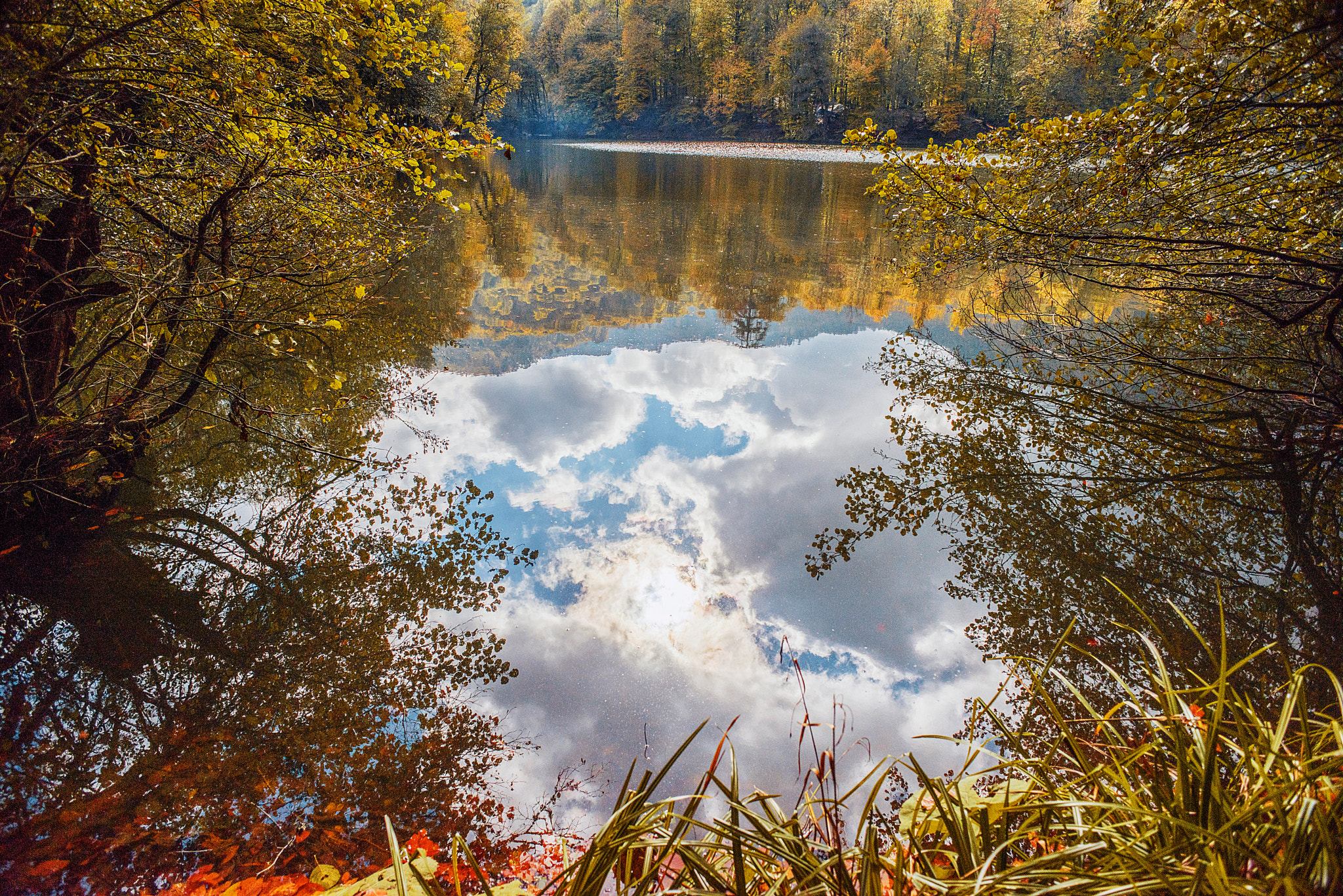 Sony a7R + Sony 20mm F2.8 sample photo. Seven lakes-bolu -turkey photography