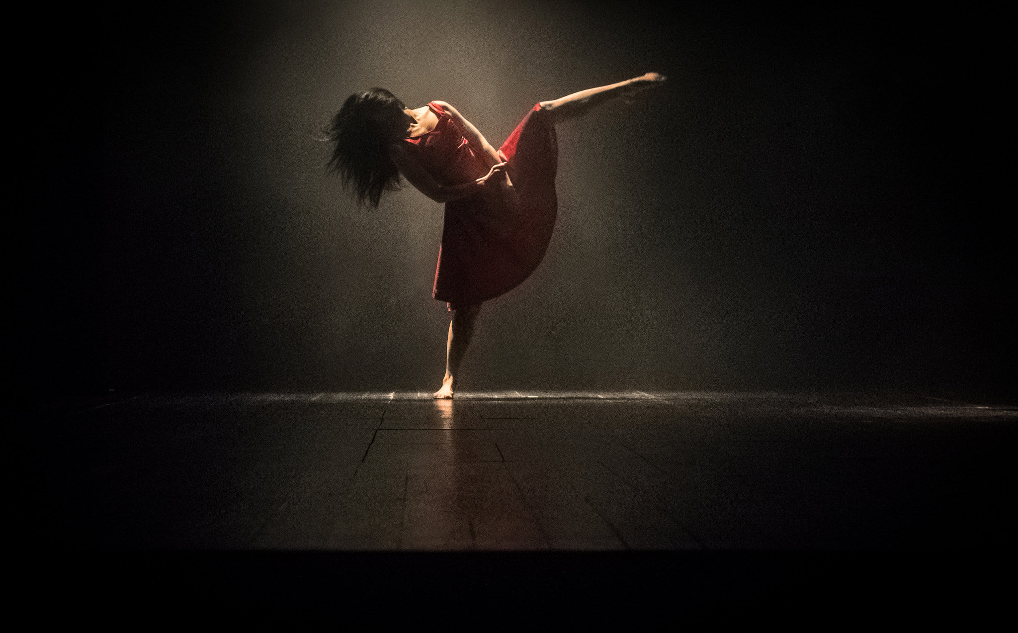 Canon EF 70-200mm F2.8L USM sample photo. Dancing photography