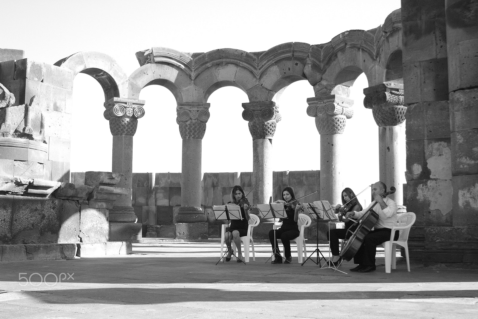 Canon EF 28-135mm F3.5-5.6 IS USM sample photo. Zvartnots temple photography