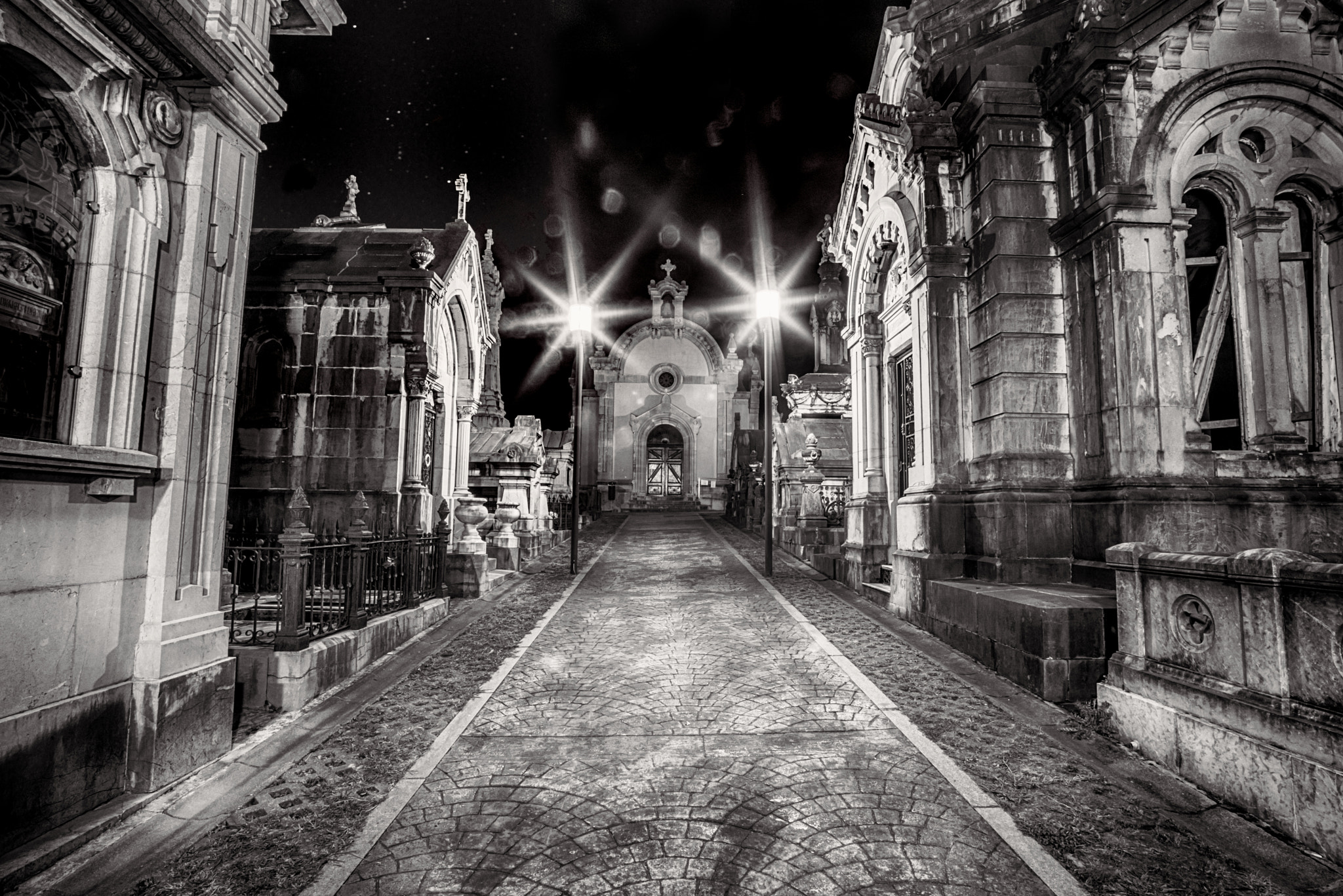 Nikon D810 + Sigma 17-35mm F2.8-4 EX DG  Aspherical HSM sample photo. All saints day in a cemetary photography