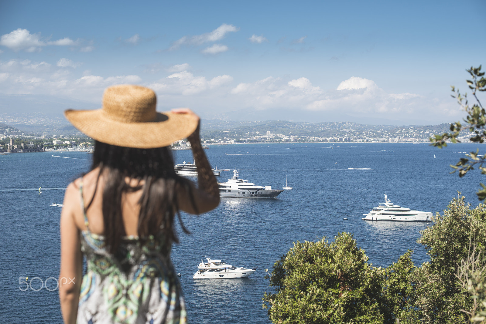 Nikon D800E sample photo. Woman with summer hat watching yachts photography