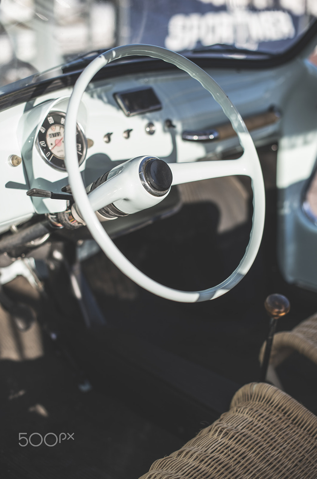 Nikon D800E + Nikon AF-S Nikkor 50mm F1.4G sample photo. Vintage blue car photography