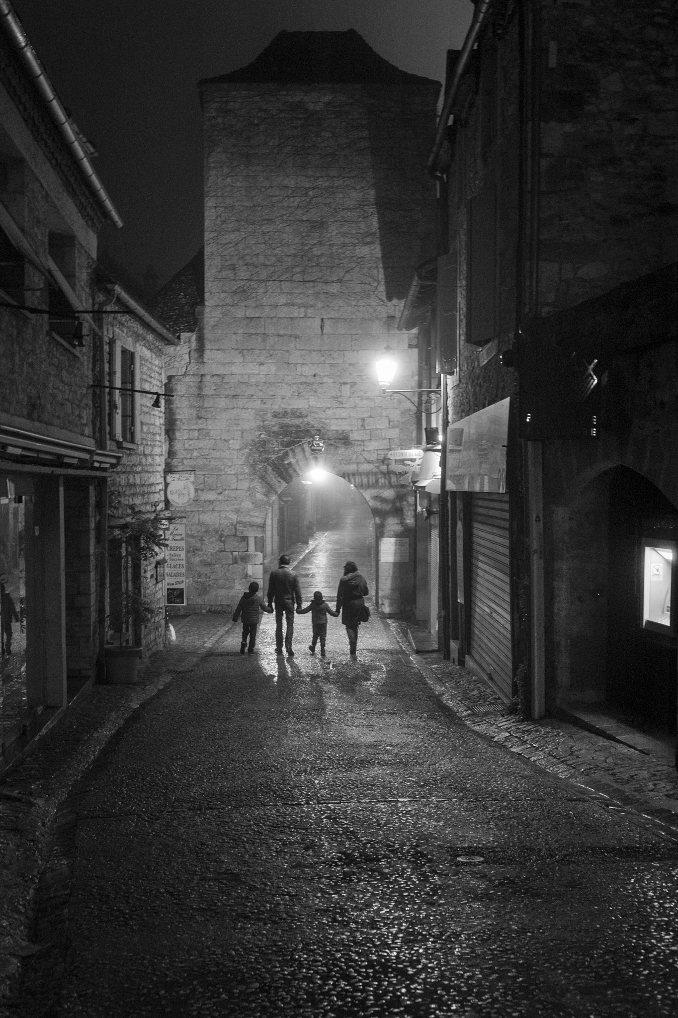 Nikon AF-S Nikkor 35mm F1.8G ED sample photo. Nocturne familiale photography