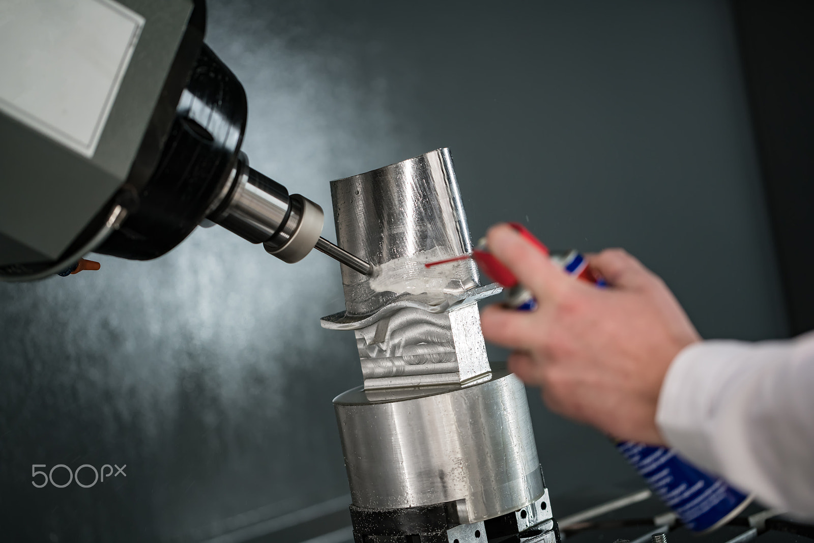 Canon EF 100mm F2.8L Macro IS USM sample photo. Metalworking cnc milling machine. photography