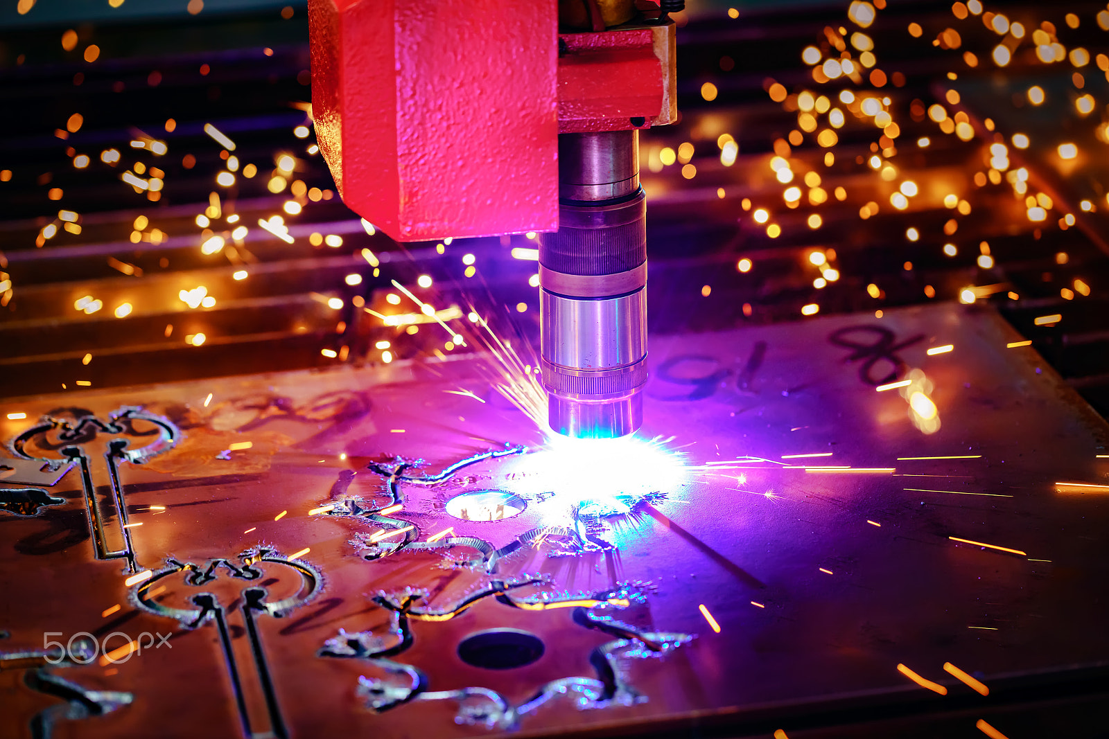 Canon EF 100mm F2.8L Macro IS USM sample photo. Cnc laser plasma cutting of metal, modern industrial technology. photography