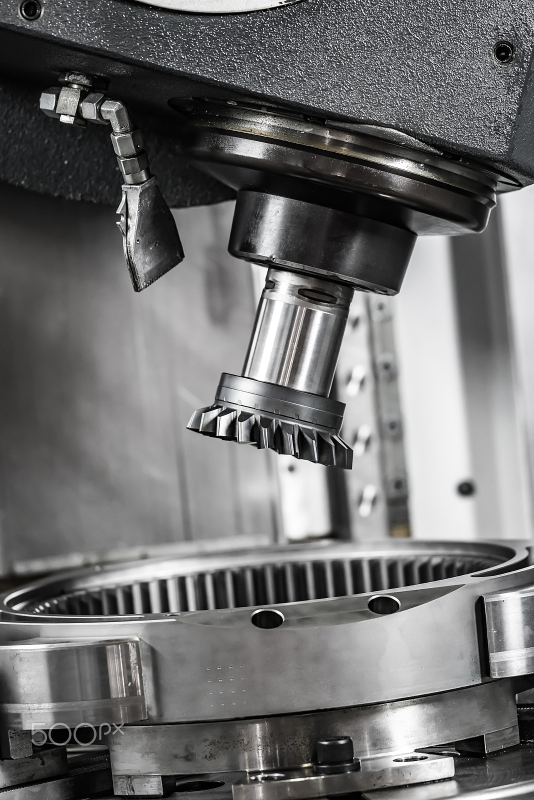 Canon EF 100mm F2.8L Macro IS USM sample photo. Metalworking cnc milling machine. photography