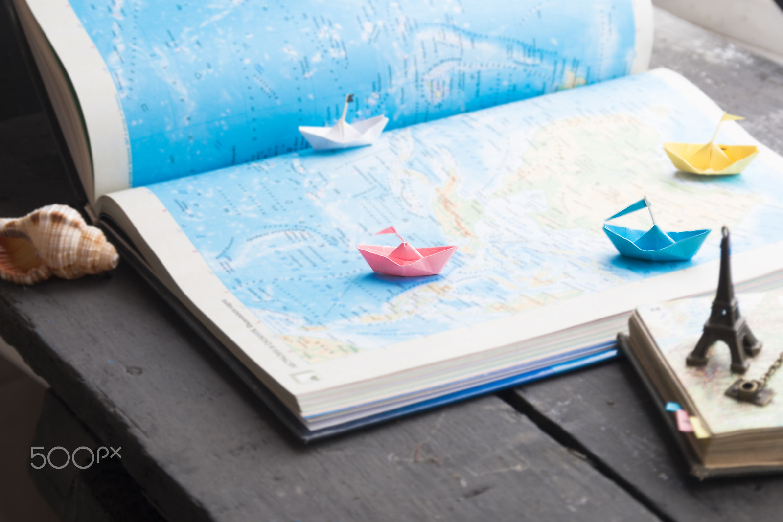 Canon EOS 70D sample photo. Tour packages or travel agent idea. paper boats and map. photography