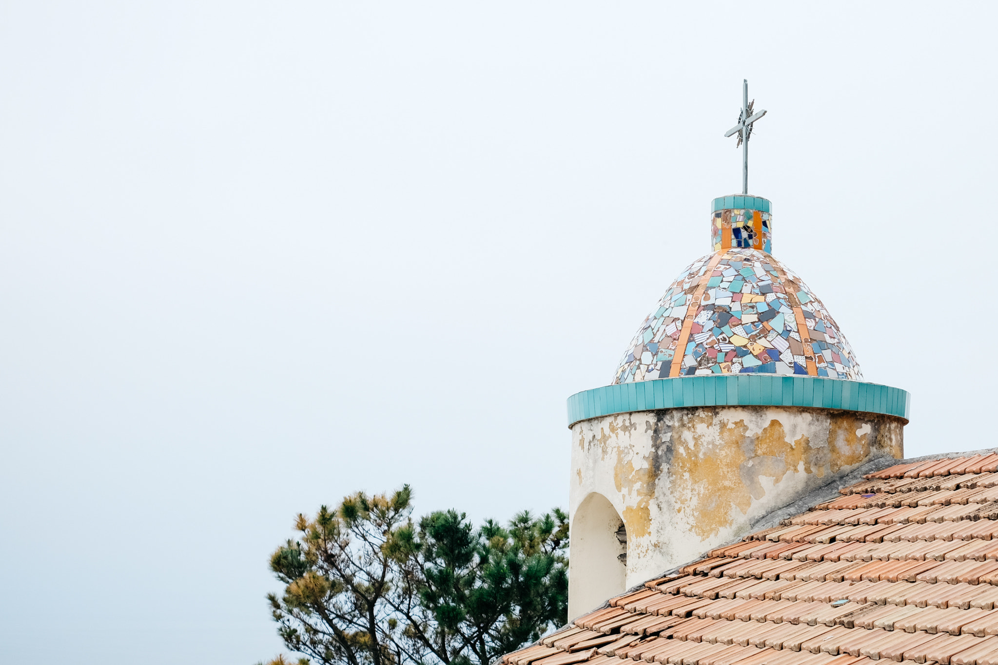 Fujifilm X-E2 + Fujifilm XF 27mm F2.8 sample photo. Colorful mosaic photography