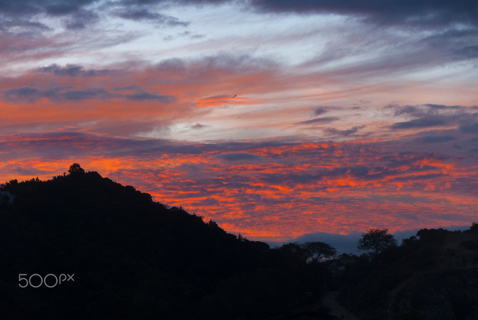 Nikon D200 sample photo. Beautiful sunset. color clouds in guatemala photography