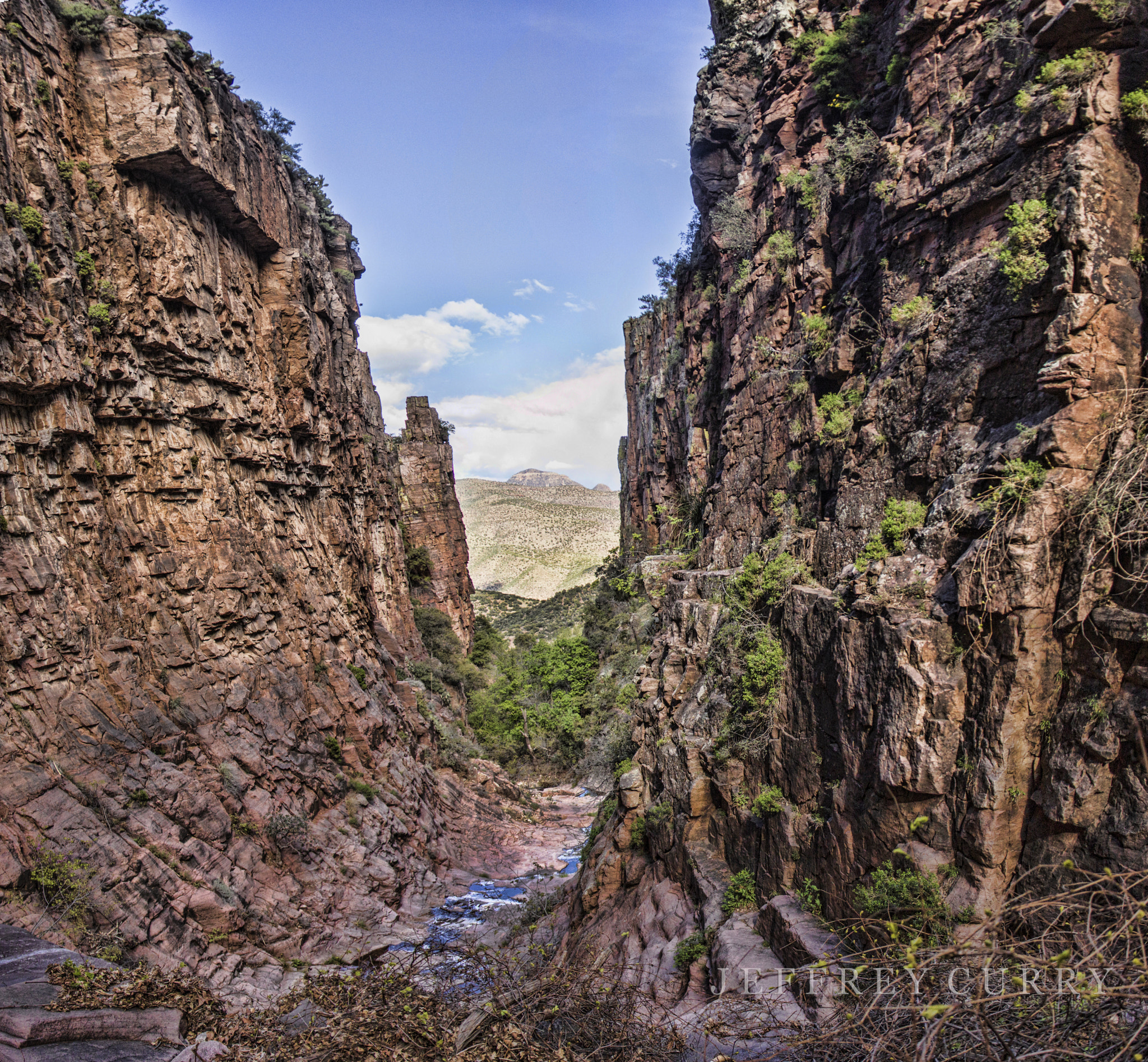 Canon EF-S 18-200mm F3.5-5.6 IS sample photo. Devils chasm photography