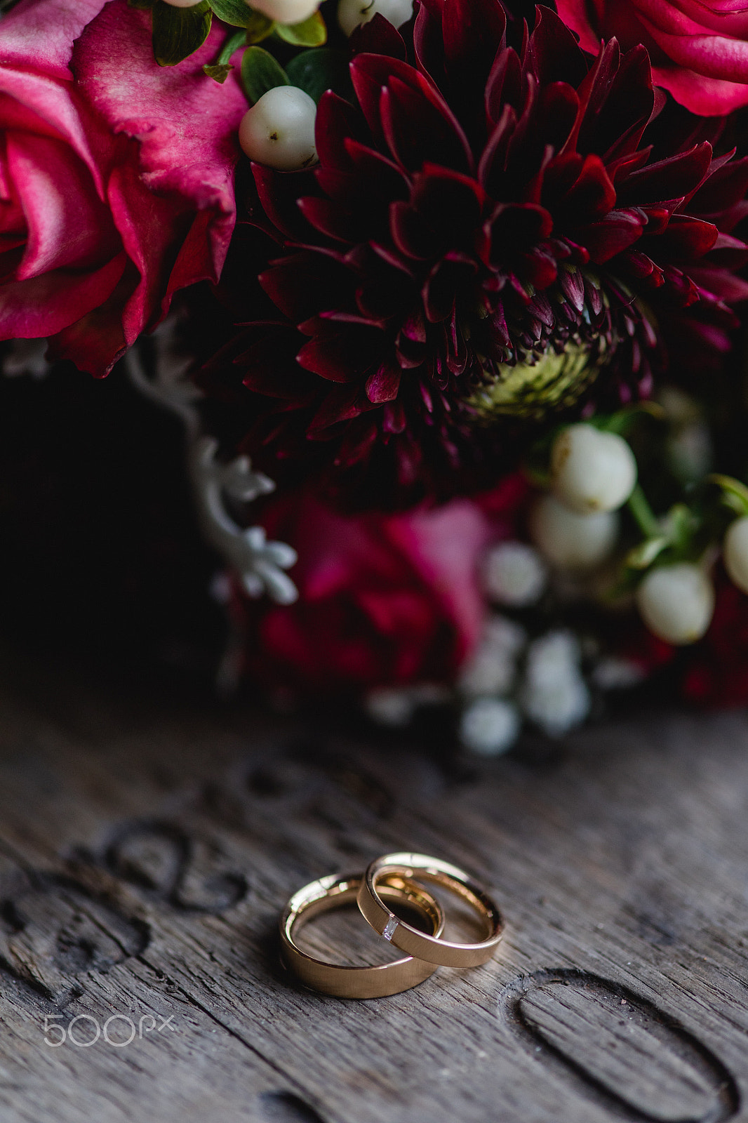 Canon EOS 5D Mark IV + ZEISS Makro-Planar T* 100mm F2 sample photo. Bridal bouquet photography