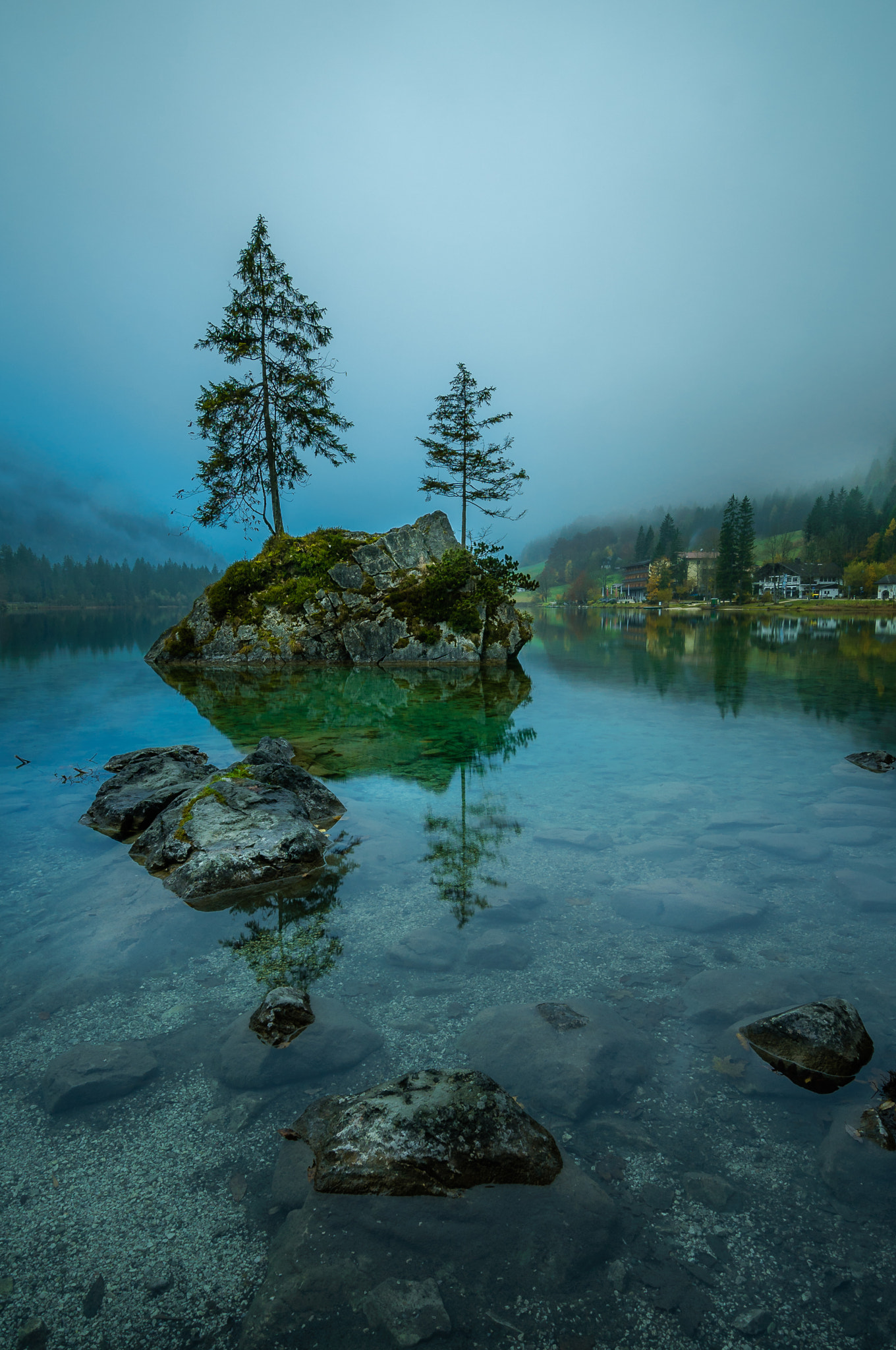 Nikon D90 + Tokina AT-X Pro 11-16mm F2.8 DX II sample photo. Foggy morning at lake hintersee in germany photography