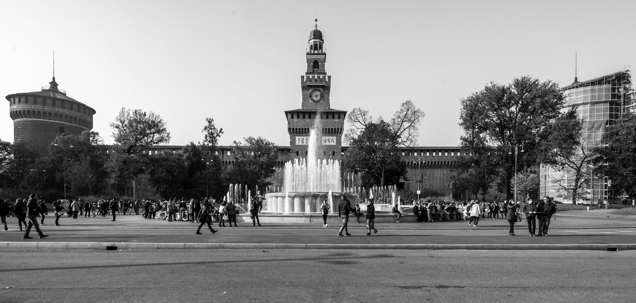 Nikon AF-S Nikkor 17-35mm F2.8D ED-IF sample photo. Castello sforzesco photography