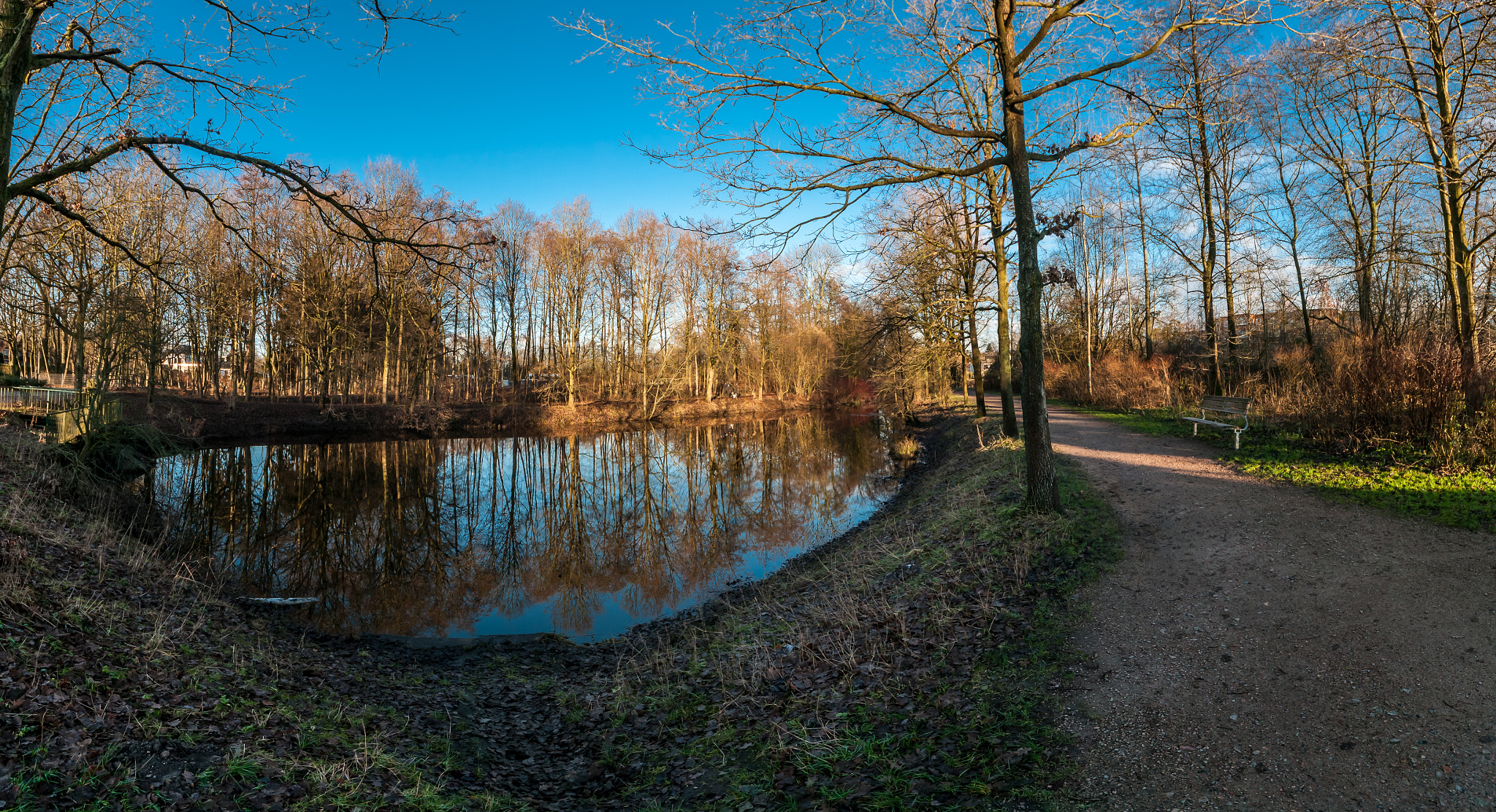 Sigma 8-16mm F4.5-5.6 DC HSM sample photo. Small lake panorama 2 photography