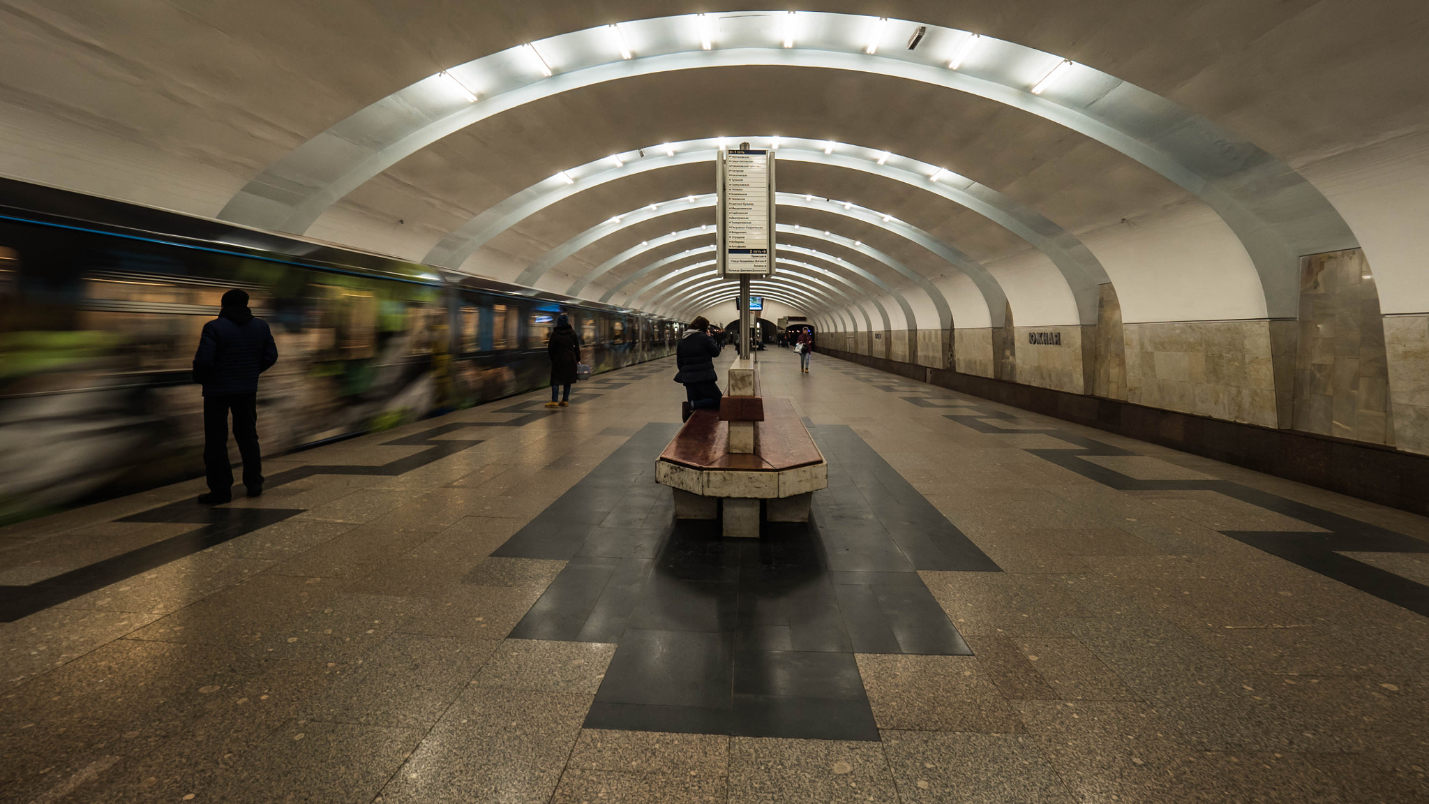 Panasonic Lumix DMC-GH4 + Olympus M.Zuiko Digital ED 7-14mm F2.8 PRO sample photo. Yuzhnaya (moscow metro) photography