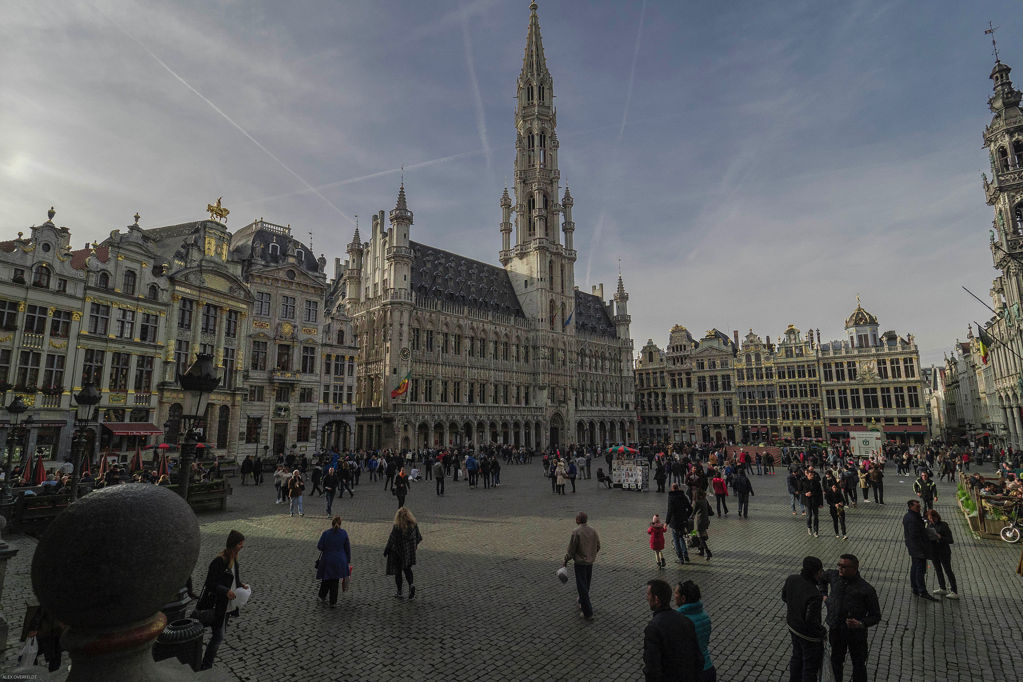 Olympus PEN-F + Olympus M.Zuiko Digital ED 7-14mm F2.8 PRO sample photo. Brussels main square 1st november 2016 photography