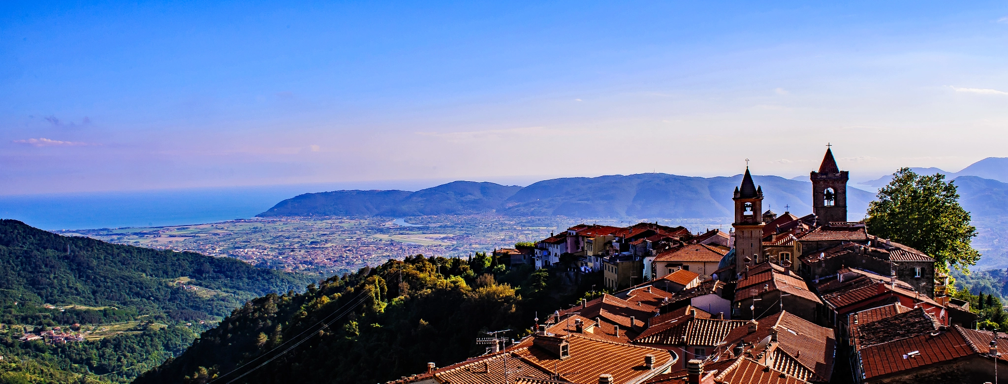 AF Zoom-Nikkor 28-85mm f/3.5-4.5 sample photo. Fosdinovo-lunigiana photography