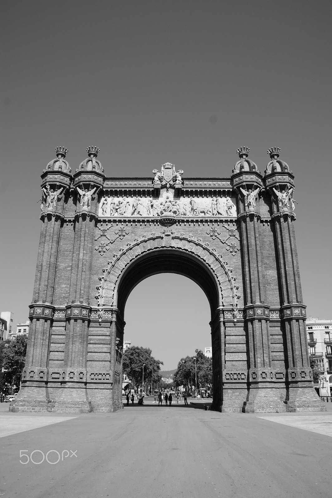 Sony DT 18-200mm F3.5-6.3 sample photo. Arc de triomf, barcelona photography