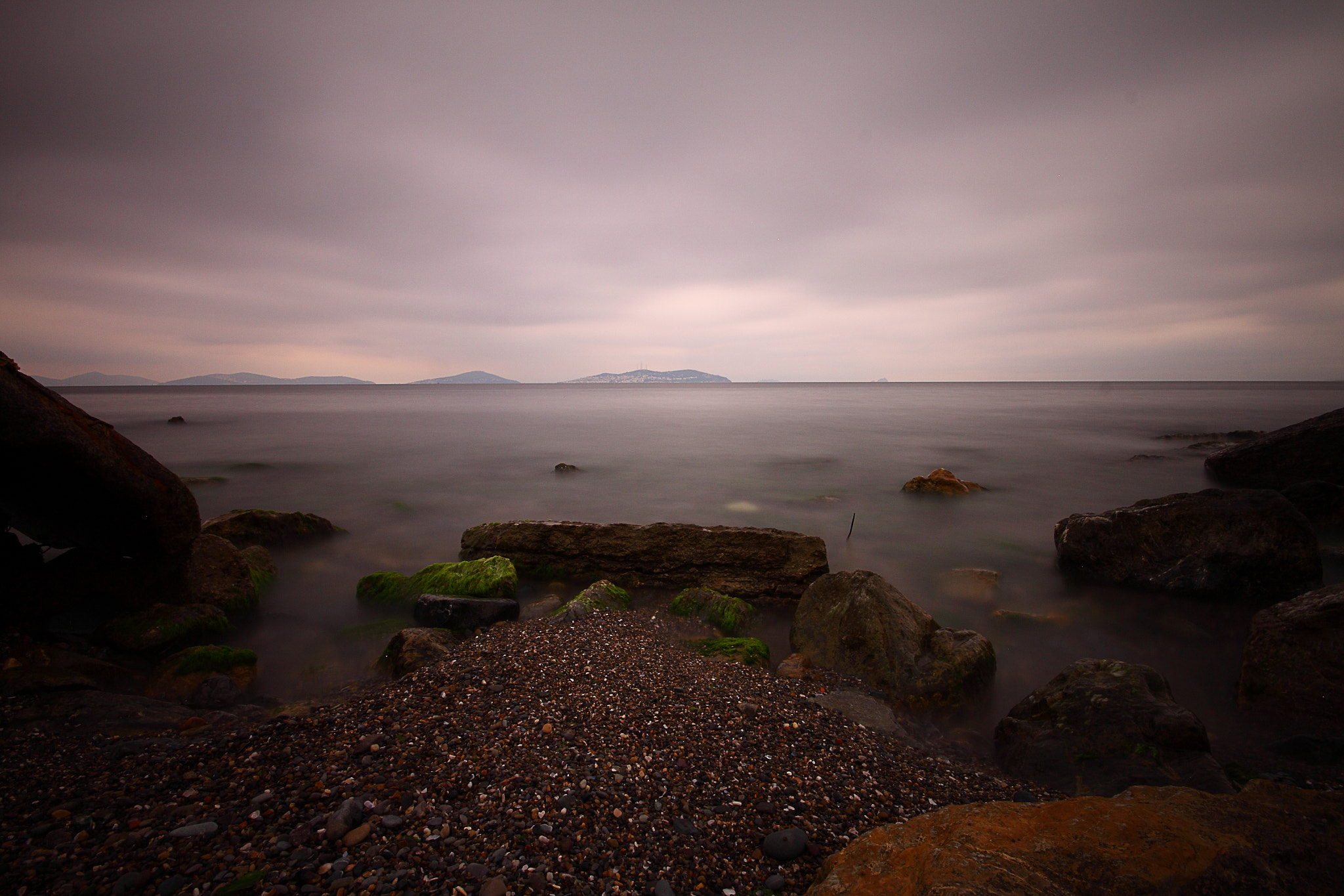 Canon EOS 500D (EOS Rebel T1i / EOS Kiss X3) + Sigma 10-20mm F4-5.6 EX DC HSM sample photo. Long exposure sea and sky photography