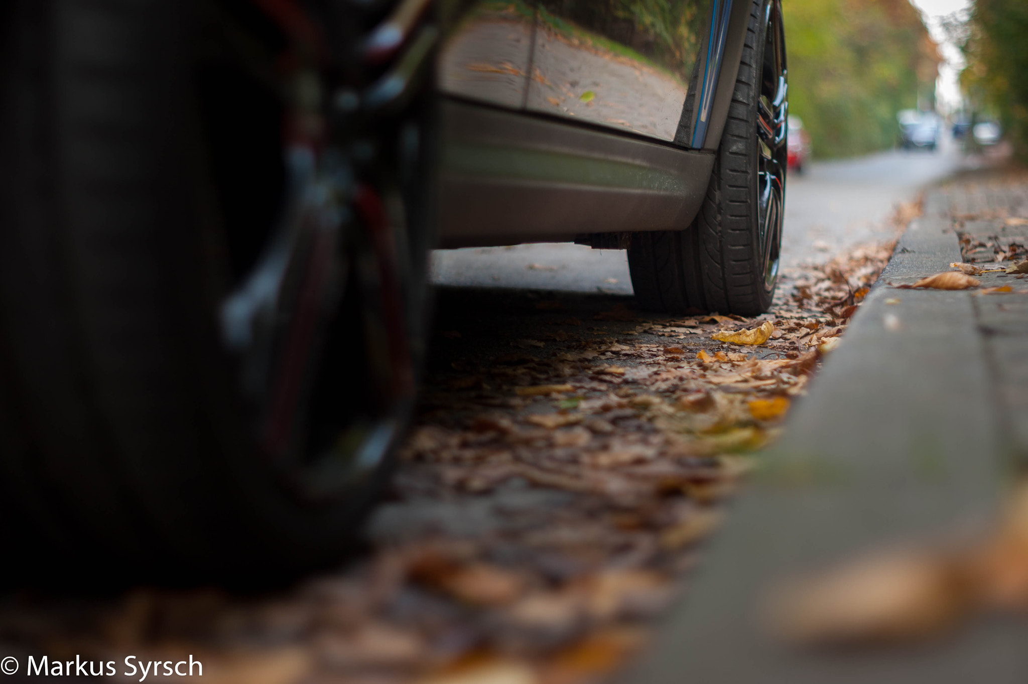 Sony Alpha DSLR-A350 + Minolta AF 50mm F1.7 sample photo. Herbst auf der strasse photography