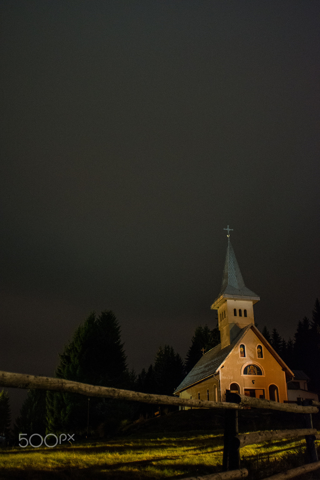 Nikon D7200 + Nikon AF Nikkor 20mm F2.8D sample photo. Lonely church at night photography