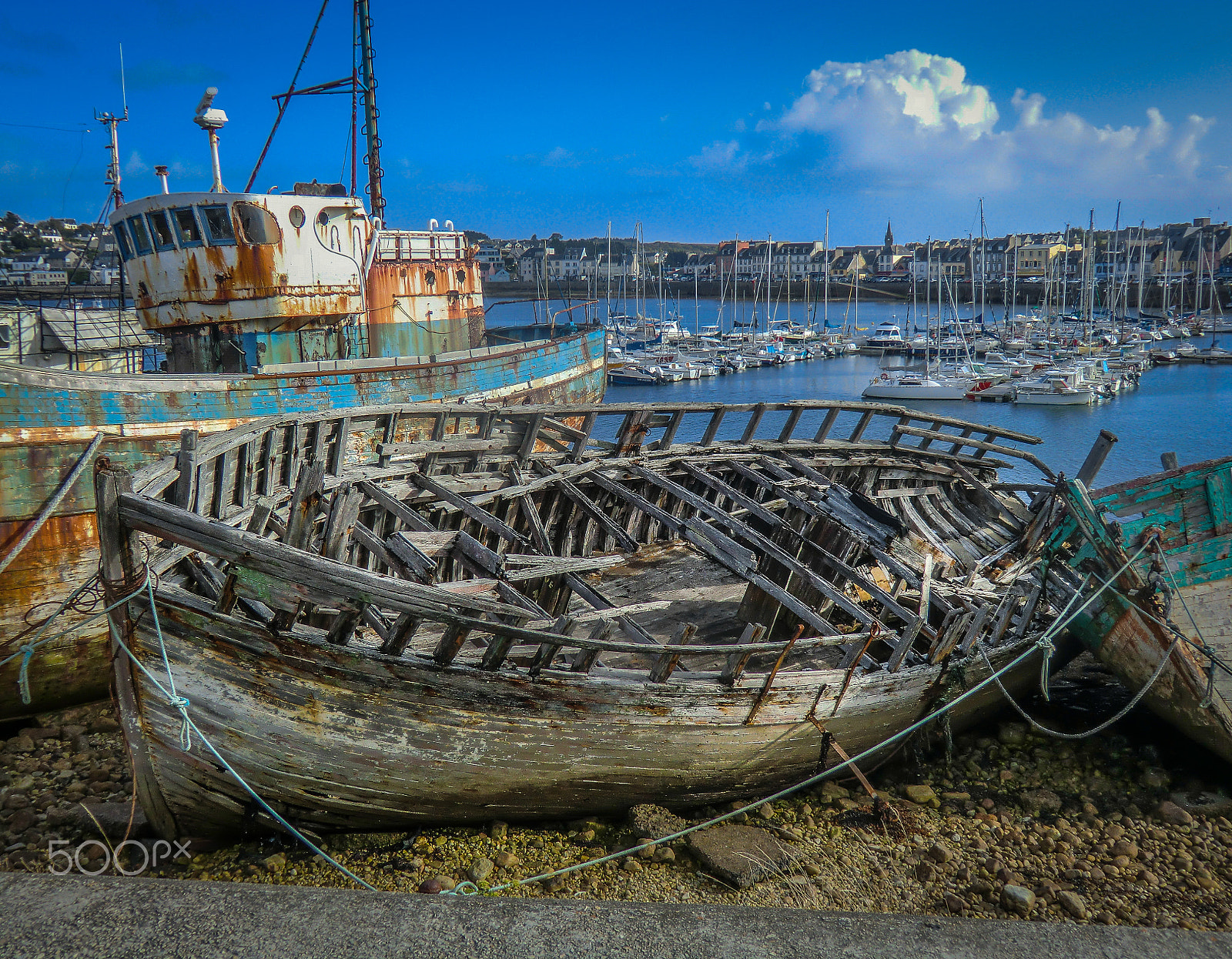 CASIO EX-H15 sample photo. Boats and brittany photography