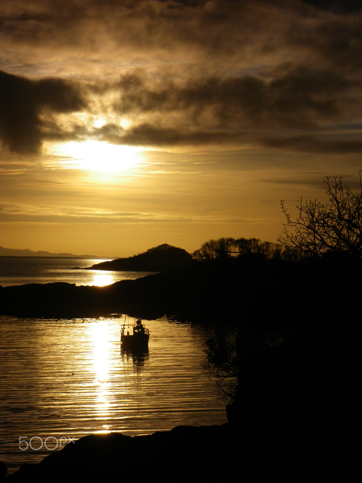 Pentax Optio P80 sample photo. Sunset boat photography