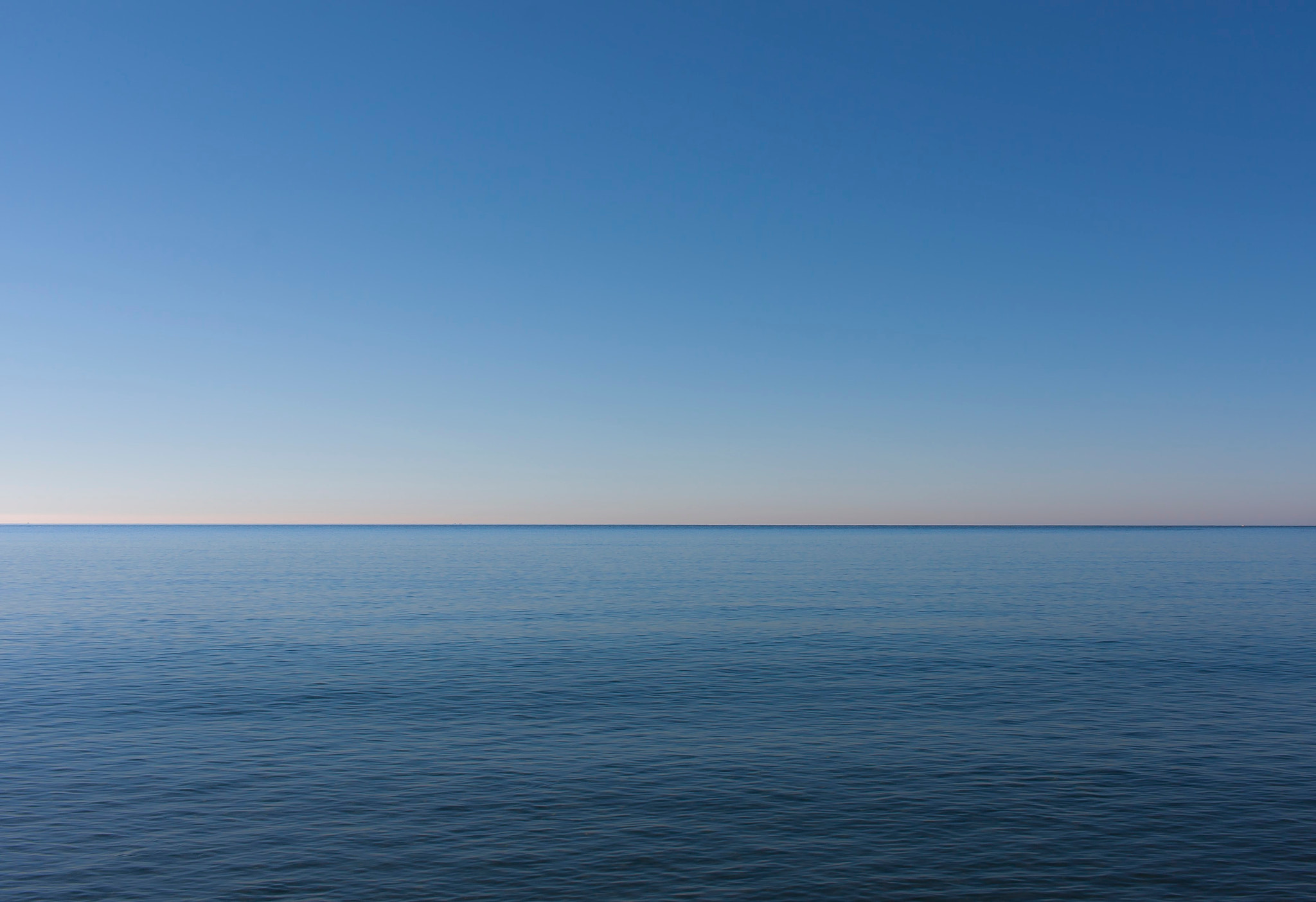 Canon EF-S 24mm F2.8 STM sample photo. Blu photography