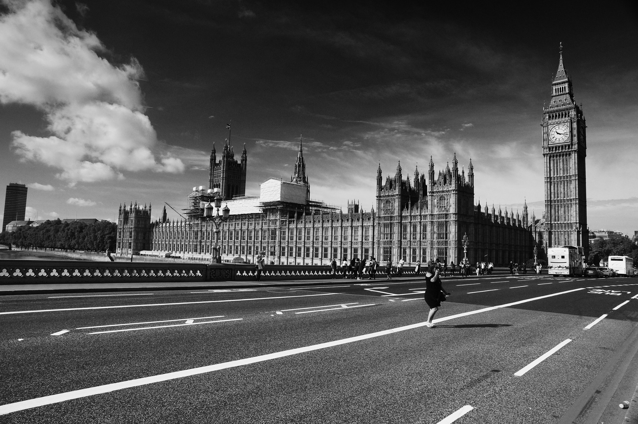 Sony SLT-A57 sample photo. London in bw photography