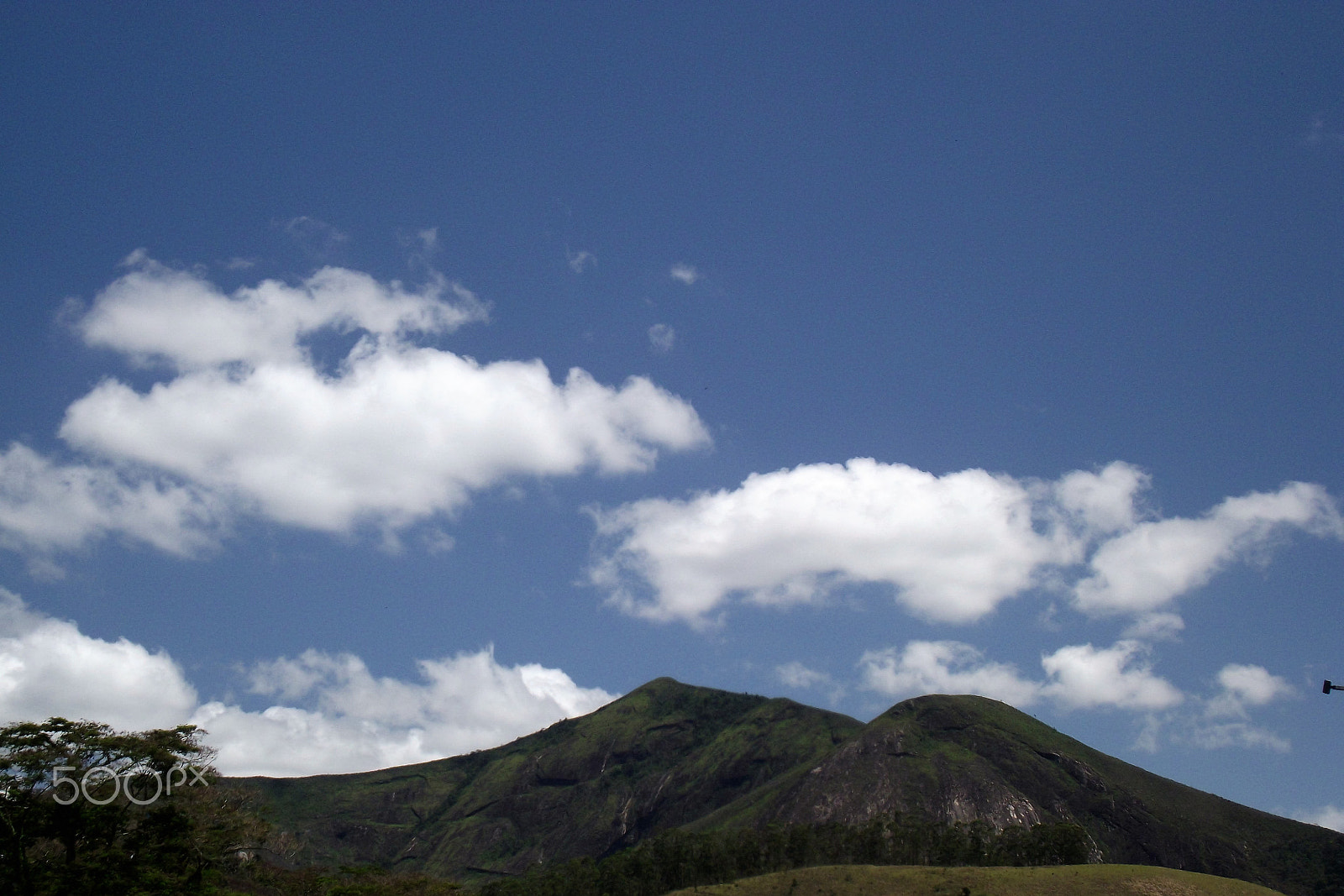 Fujifilm FinePix S2850HD sample photo. A mountain in itaipava photography