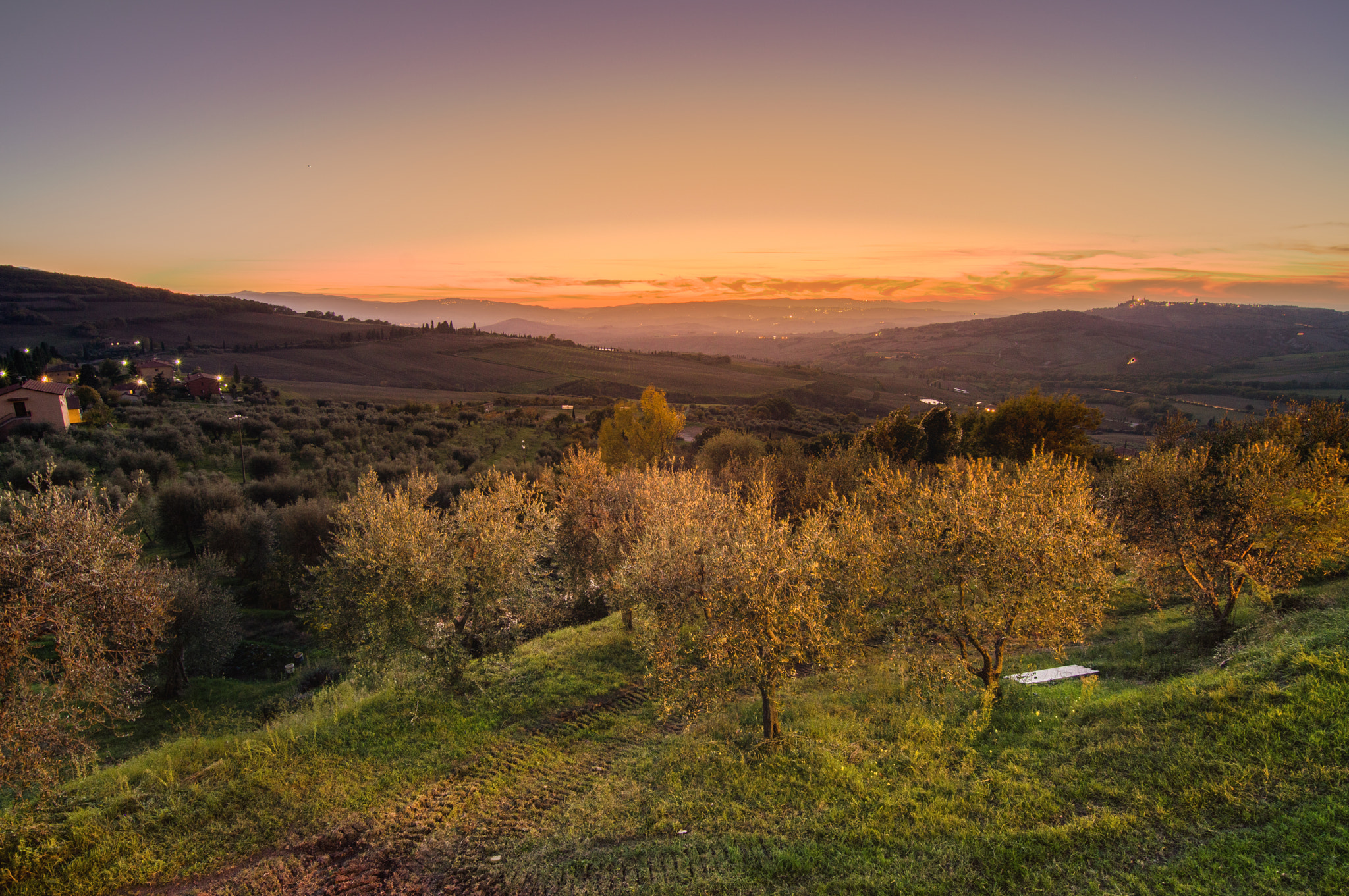 Tokina AT-X Pro 11-16mm F2.8 DX sample photo. Sundown behind hills photography