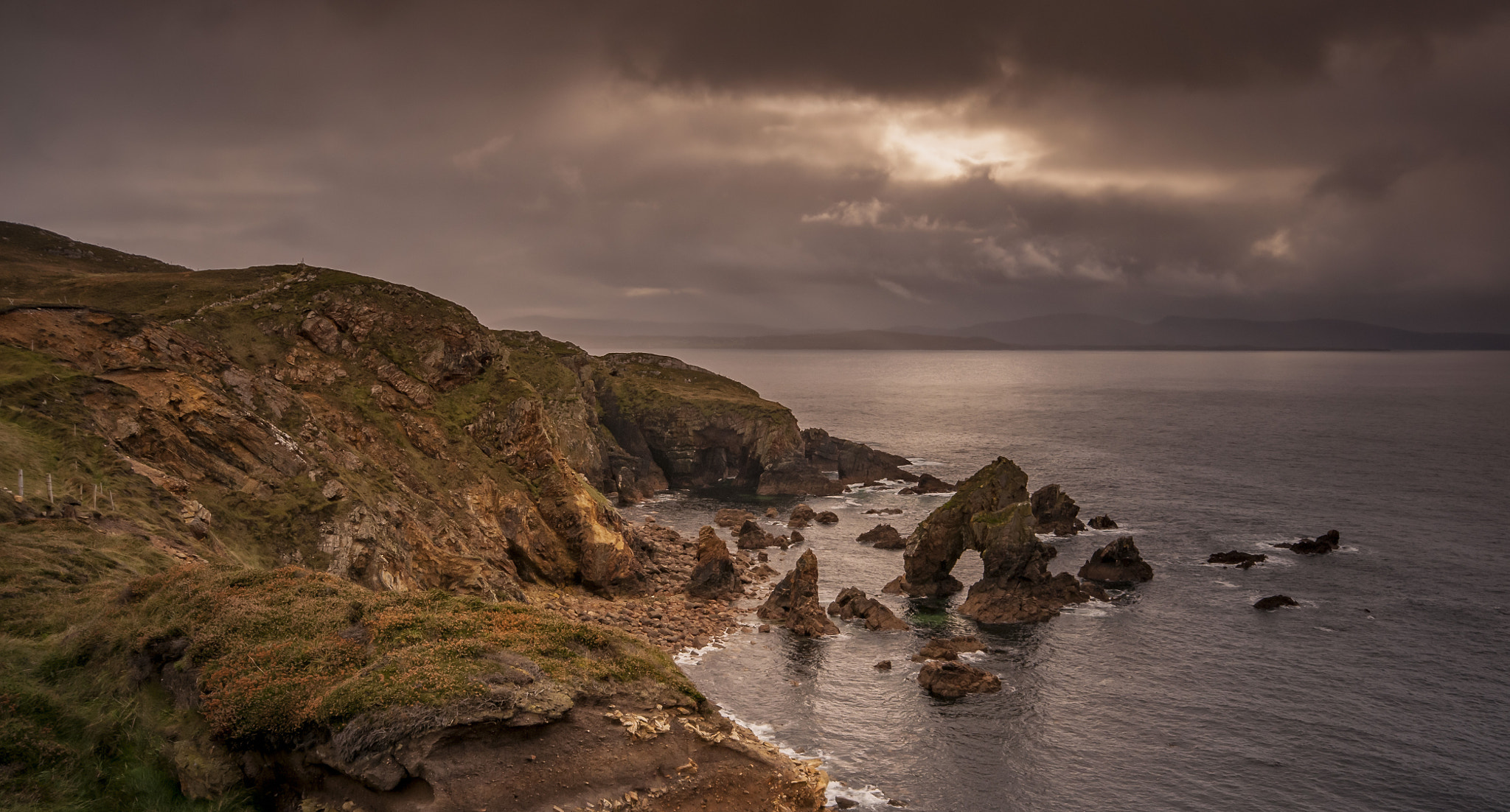 Sigma 10-20mm F4-5.6 EX DC HSM sample photo. Crohy head sea arch photography