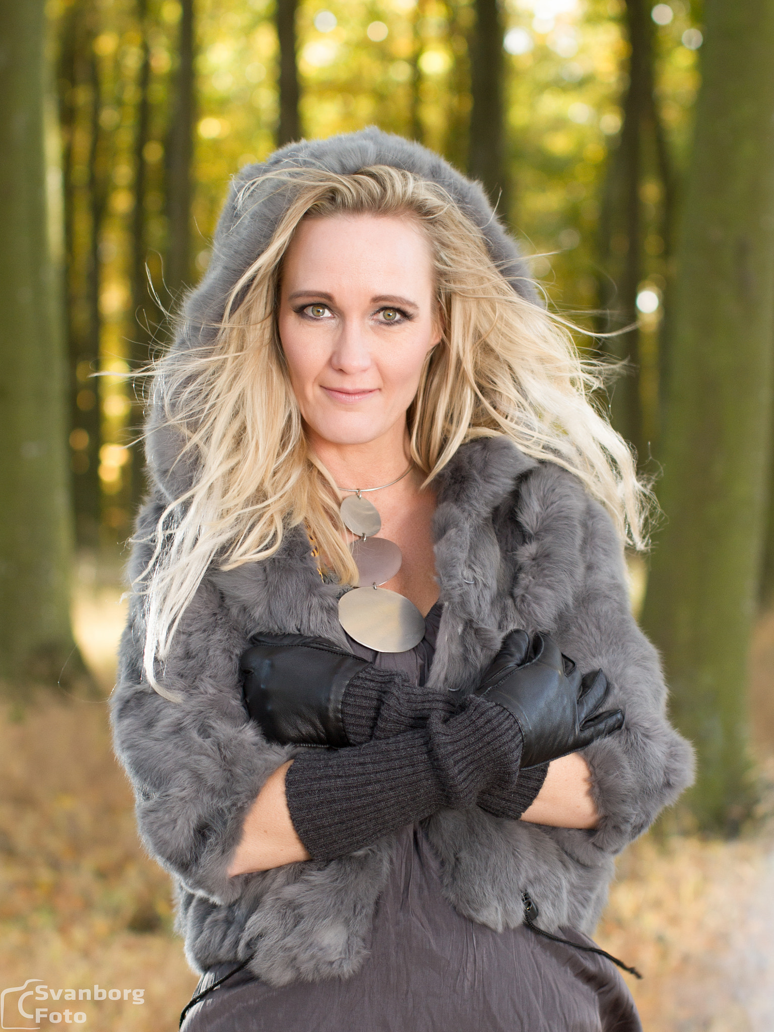 Canon EOS 7D sample photo. Connie in fur photography