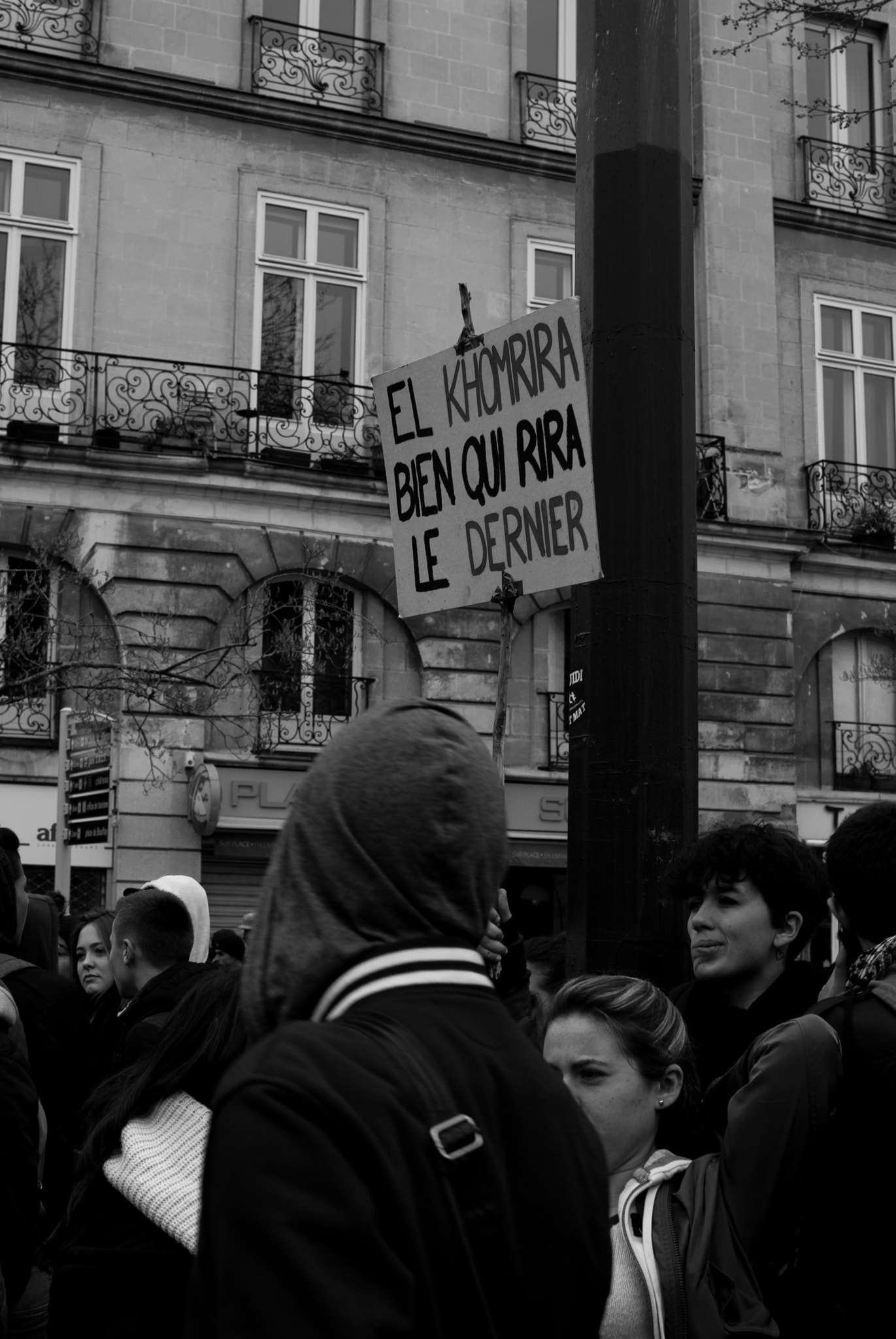 Nikon D200 + Nikon AF-S DX Nikkor 35mm F1.8G sample photo. Manifestation loi travail photography